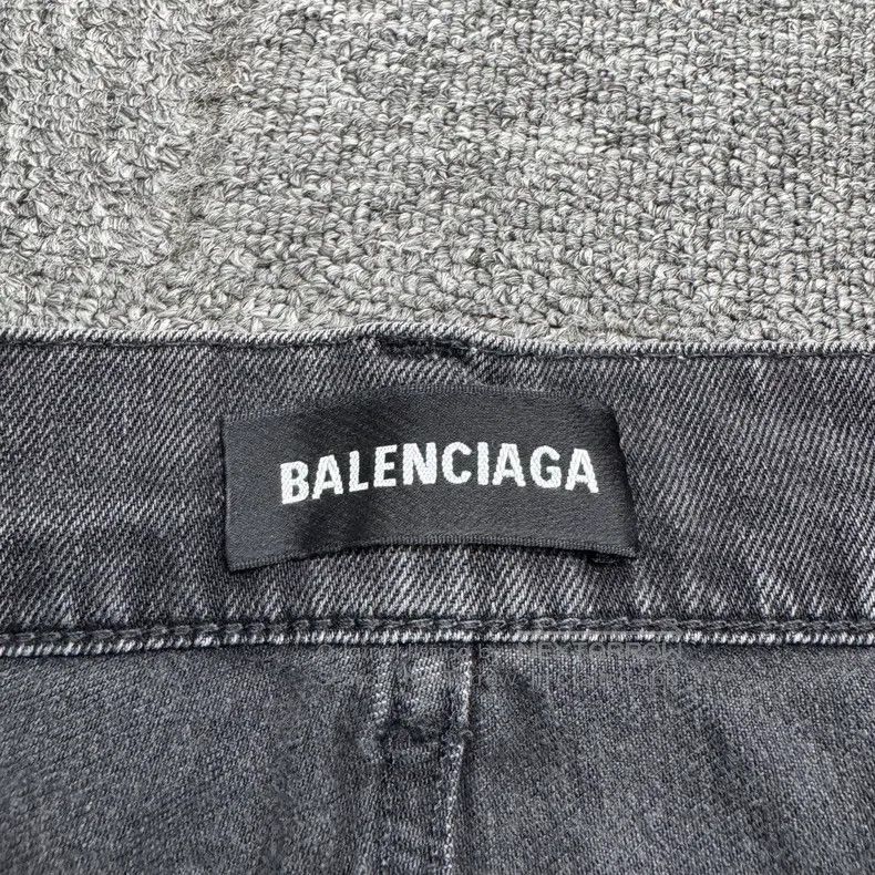 Balenciaga Balenciaga Distressed Washed Denim Pants Size US 30 / EU 46 - 2 Thumbnail