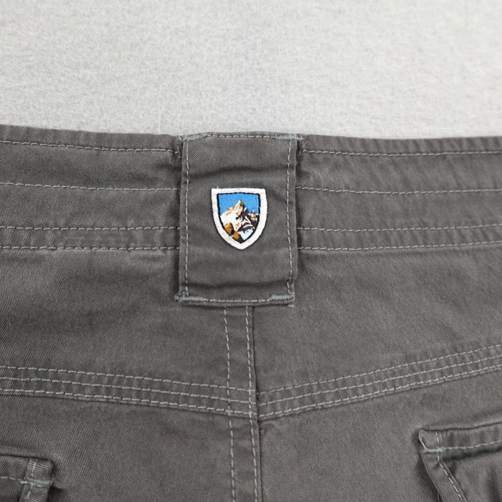 Vintage VINTAGE Kuhl Cargo Shorts Womens 10 Gray Outdoor Hiking Stretch Brief Patina Dye 11" Inseam Womens Size 32" / US 10 / IT 46 - 6 Thumbnail