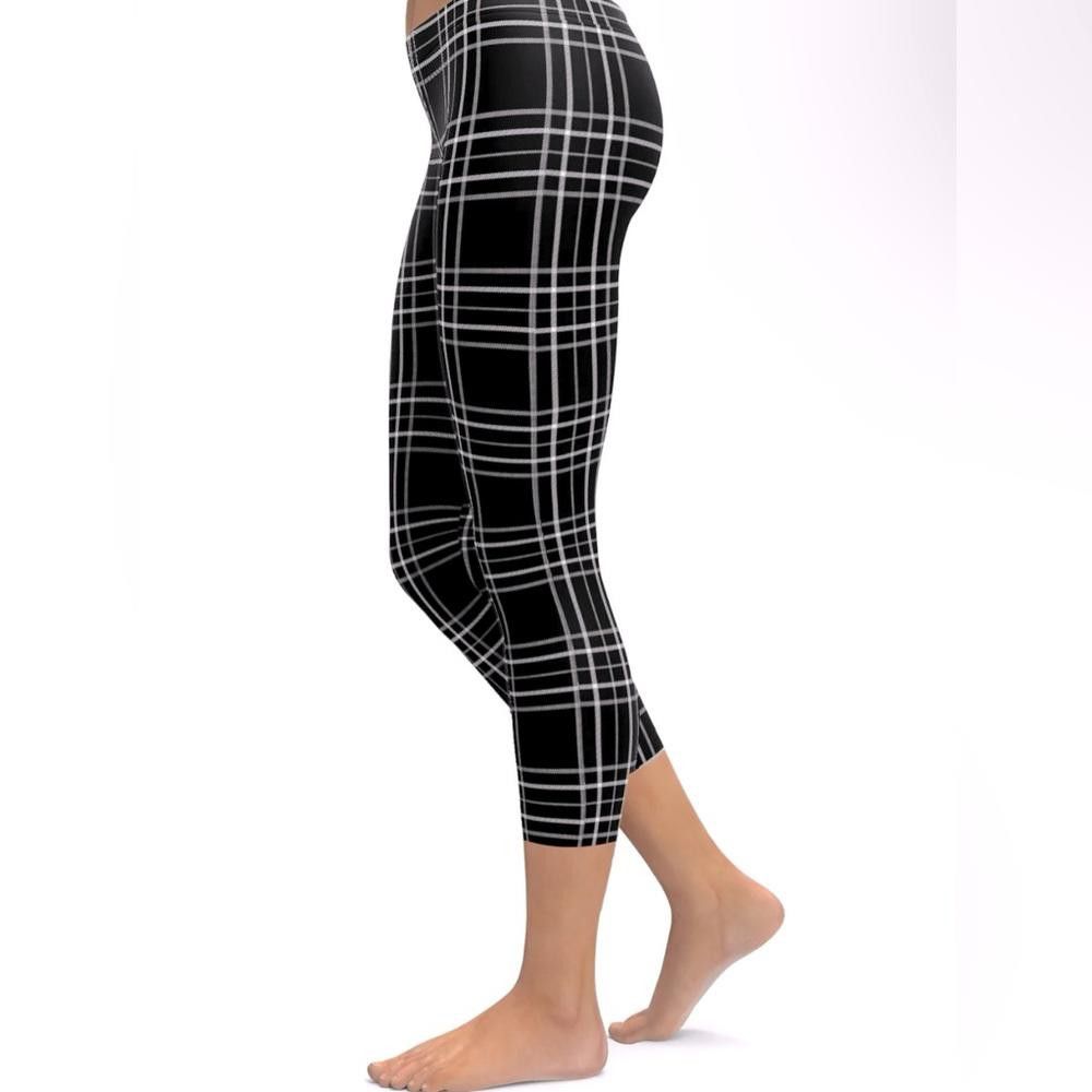 Designer Gearbunch Black & White Tartan Capris size XS Size 26" / US 2 / IT 38 - 2 Thumbnail
