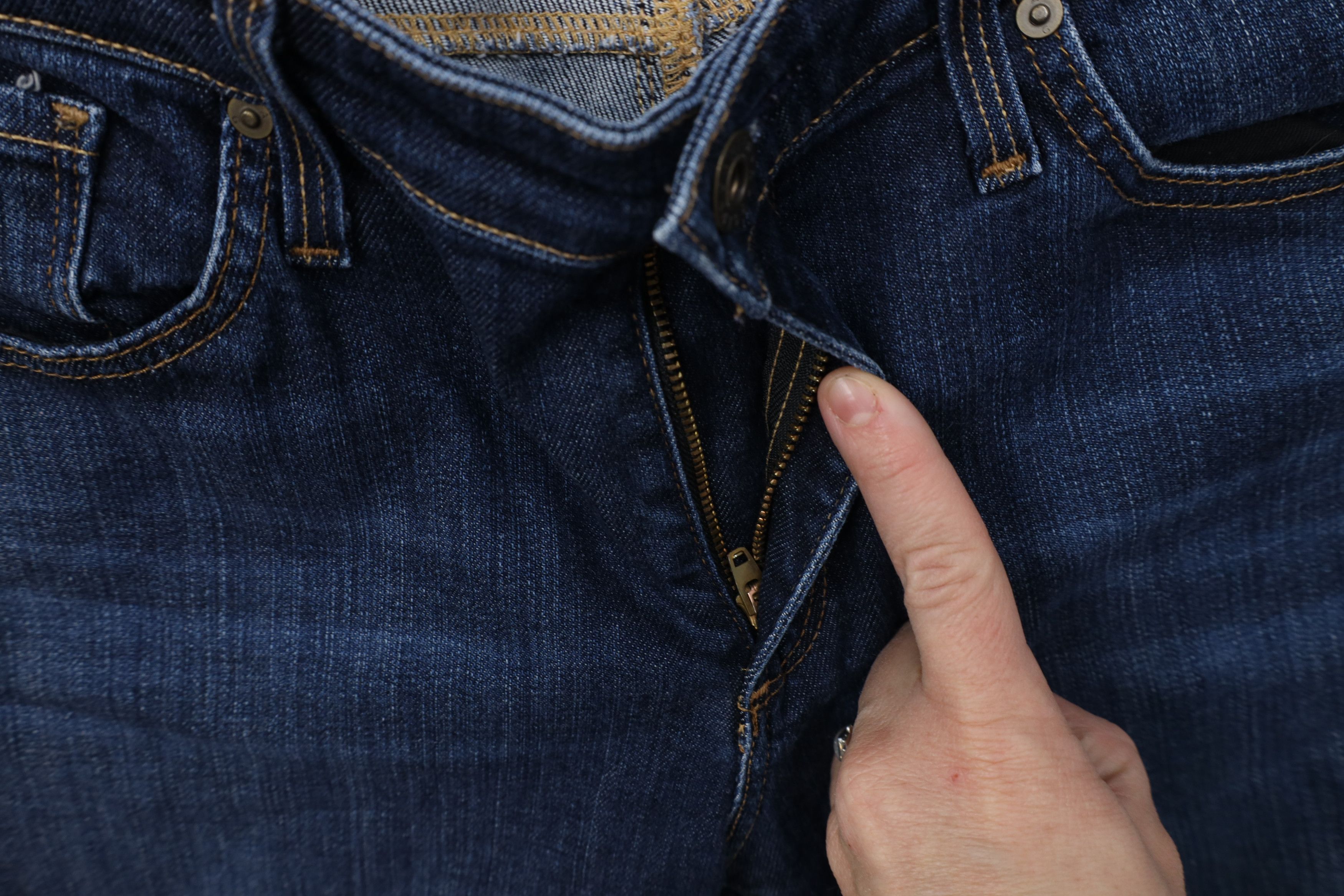 AG Adriano Goldschmied Adriano Goldschmied Alexa Mid Rise Slim Bootcut Denim Jeans Size 29" - 6 Thumbnail