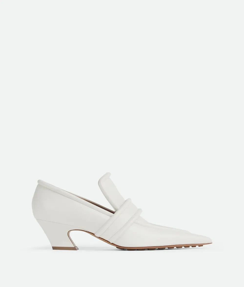 o1n1vont1225 Spada Pumps in Optic White