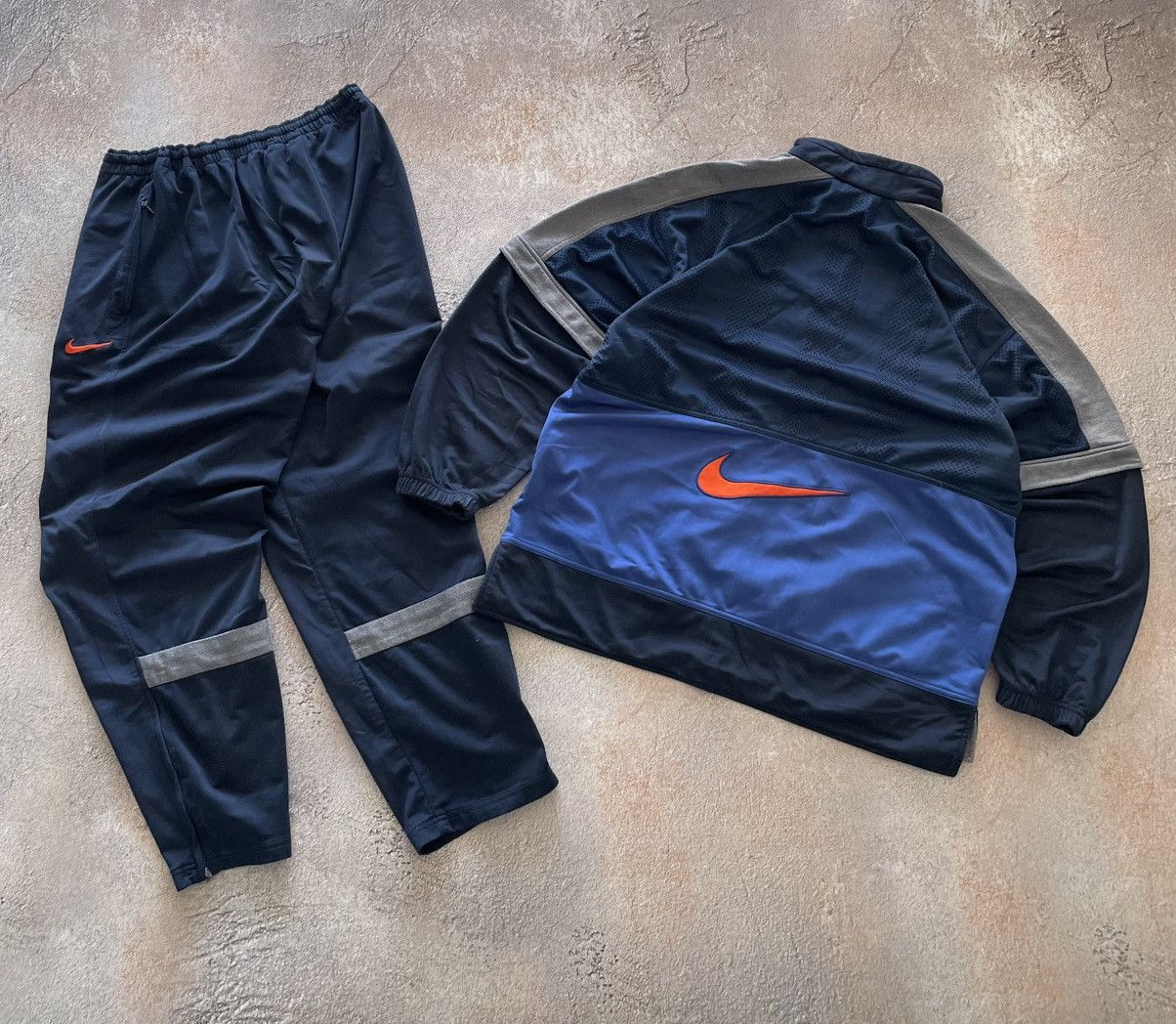 Nike Vintage Nike Big Swoosh Cotton Boxy Tracksuit Set Size US XL / EU 56 / 4 - 2 Thumbnail