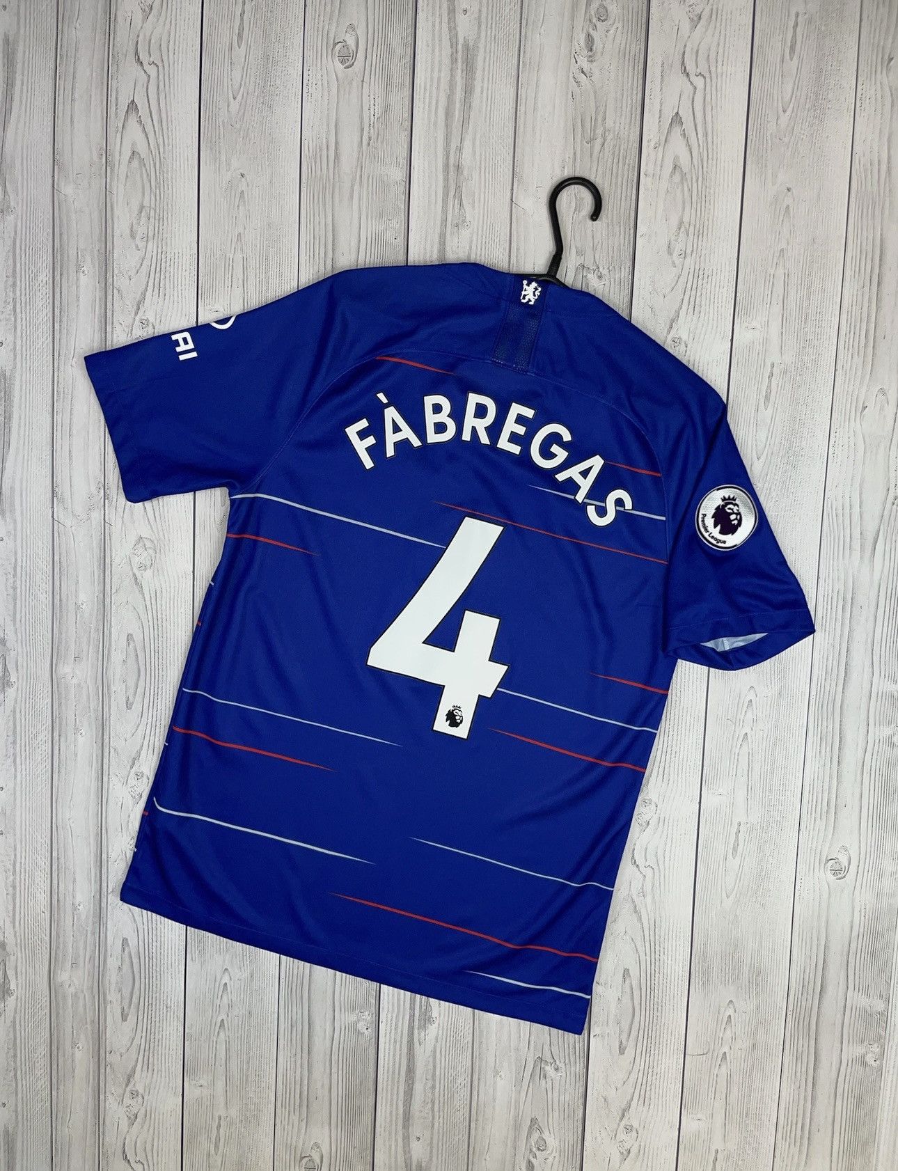 Nike Vintage nike Chelsea soccer jersey 4 Fabregas rare size M Size US M / EU 48-50 / 2 - 1 Thumbnail