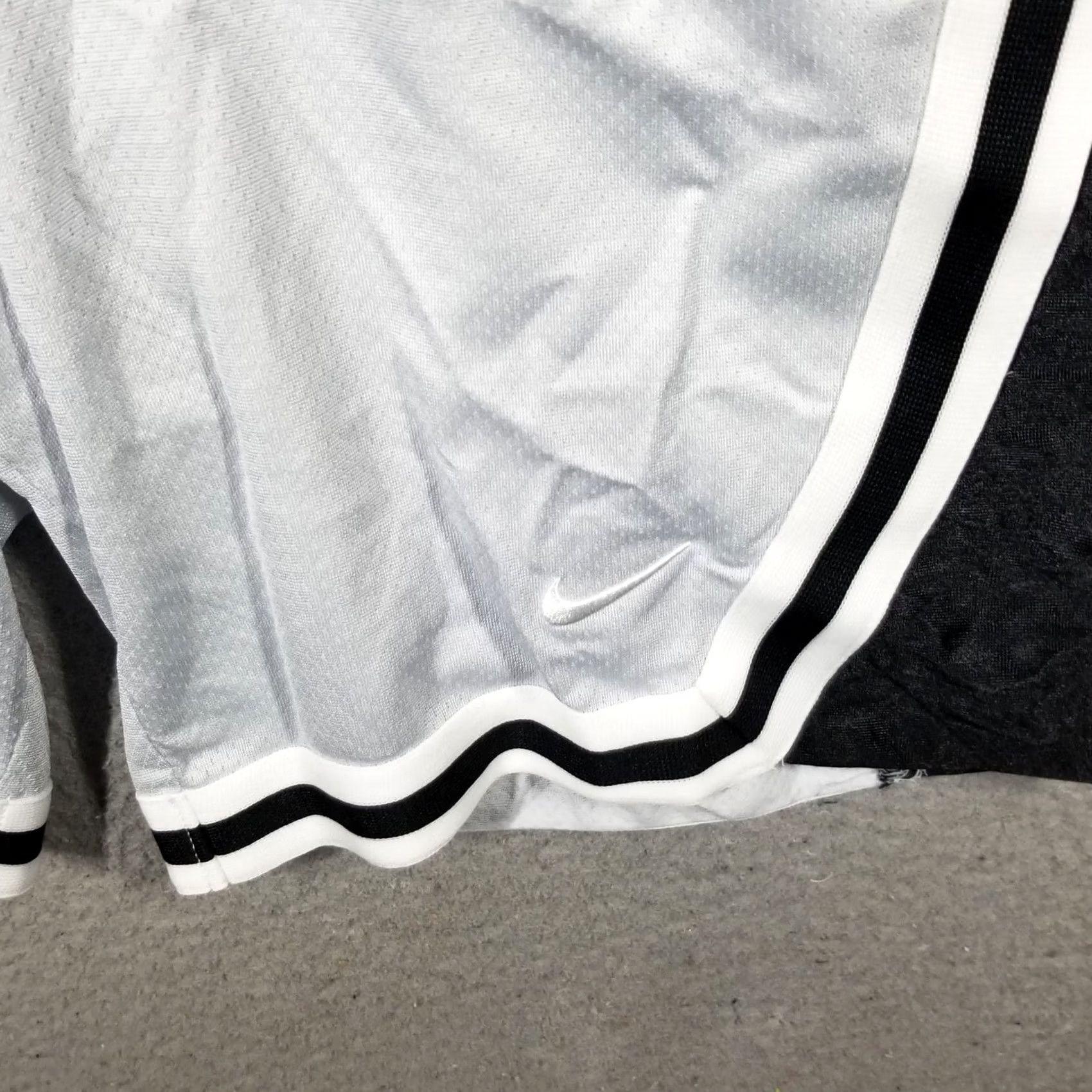 Nike Nike Men's 8" Dri-FIT Basketball Shorts Adult Medium Color Sample Gray/Black/White FZ0658 90s Athletic Size US 31 - 3 Thumbnail