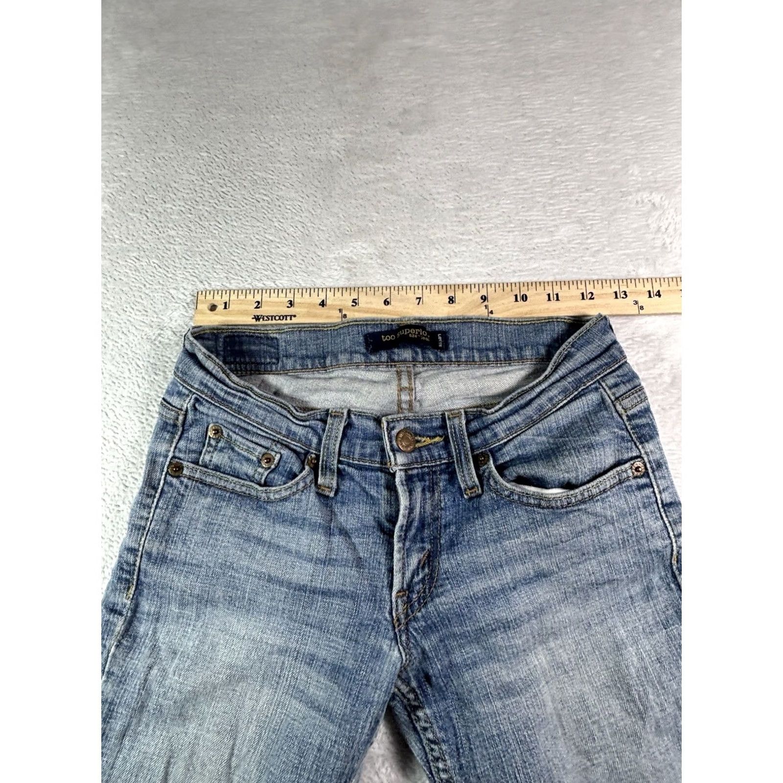 Levi's Levi's 524 Jeans Women's Regular Straight Distressed 90s City Retro Blue Denim Cotton Elastane Size 1 30w 28.5in Inseam 5-Pocket Logo Casual Size 25" / US 0 / IT 36 - 7 Thumbnail