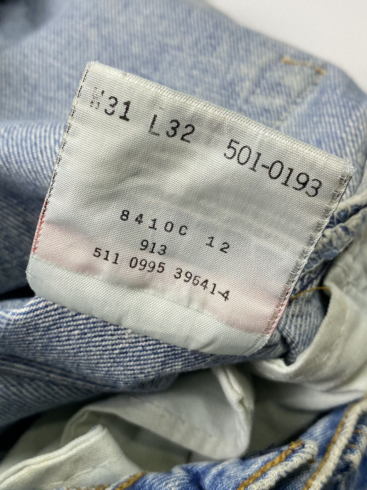 Levi's Vintage Clothing size 29x32 vintage 90s levis 501 blue jeans pant Size US 29 - 8 Thumbnail