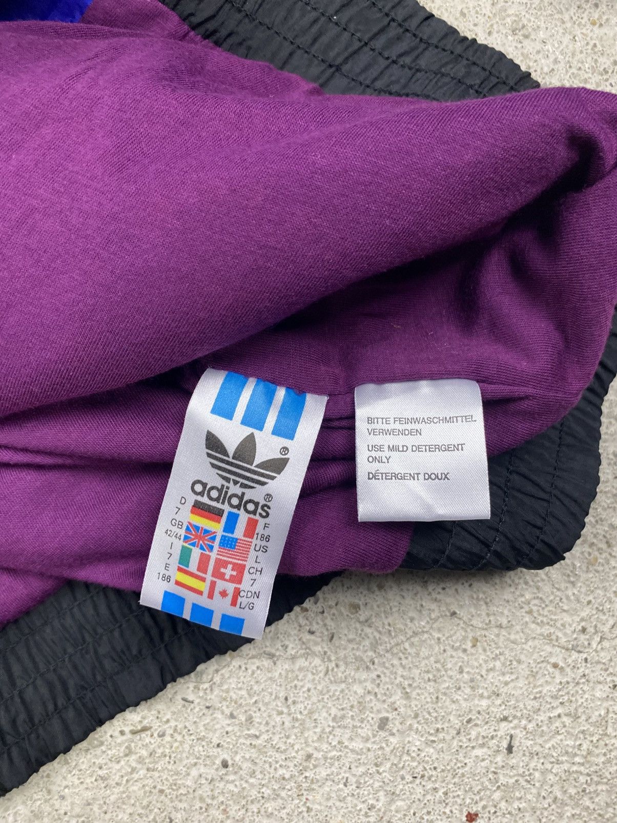 Adidas Adidas vintage track jacket windbreaker retro 90s oversized Size US XL / EU 56 / 4 - 5 Thumbnail