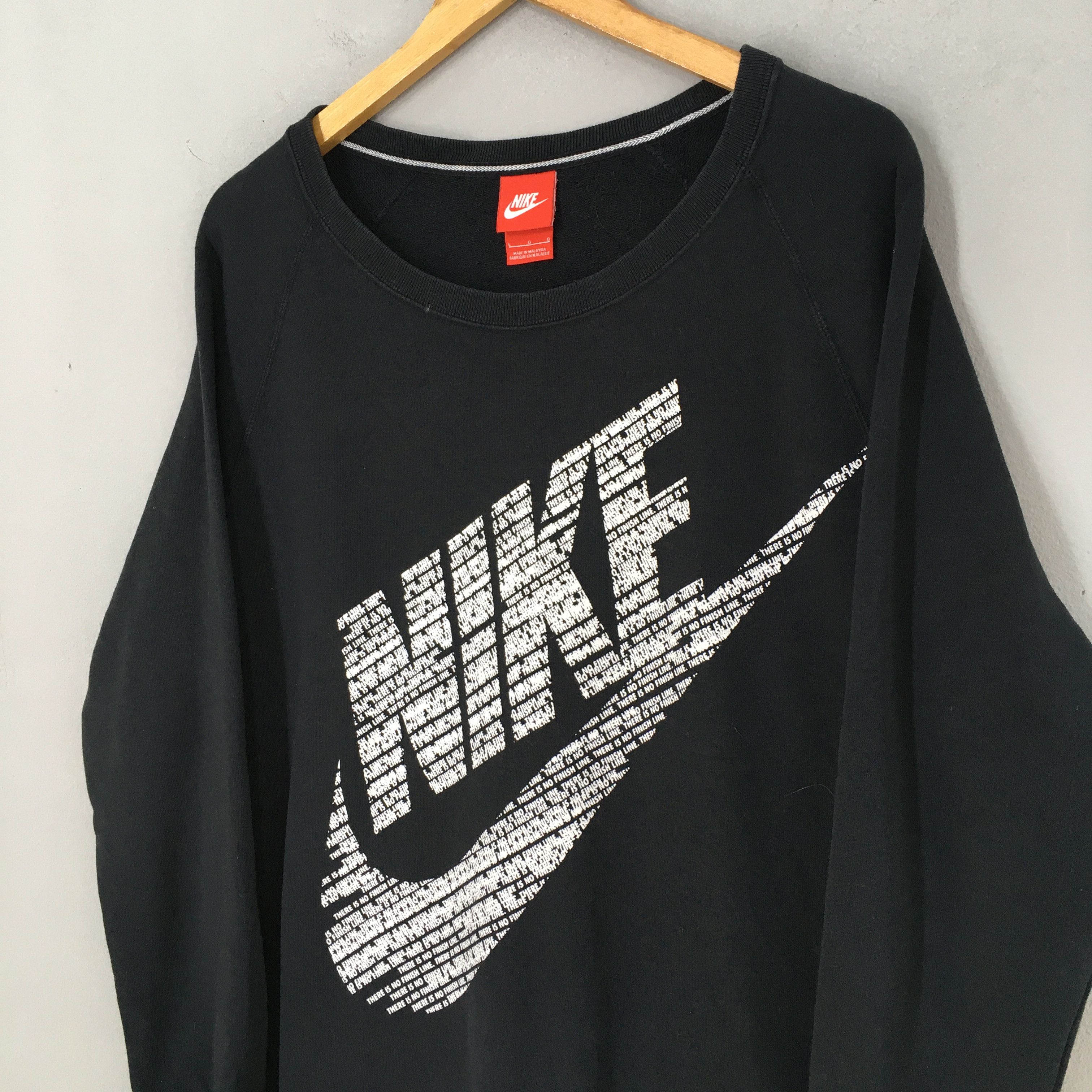 Nike Vintage Y2K Nike Swoosh Black Sweatshirt Large Size US L / EU 52-54 / 3 - 3 Thumbnail