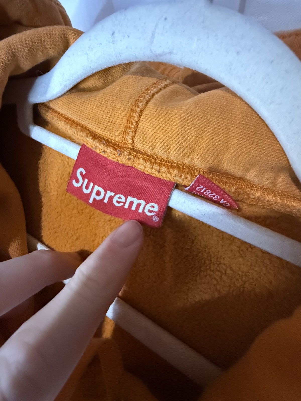 Supreme Supreme FW18 Repeat Sleeve Logo Hooded Sweatshirt Orange Size US XL / EU 56 / 4 - 7 Thumbnail