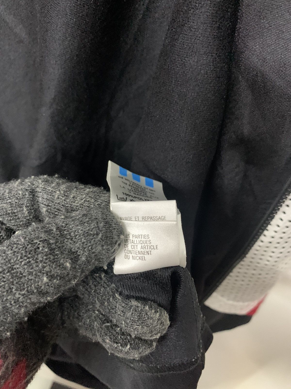 Adidas 90's Adidas Big Logo Streetwear Style Zipper Down Jacket Size US L / EU 52-54 / 3 - 13 Thumbnail