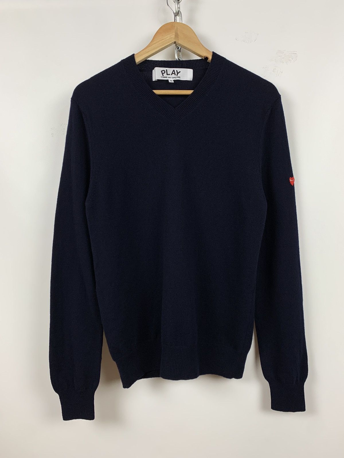 Comme des Garcons Comme des Garçons Play V-Neck Wool Sweater Size US M / EU 48-50 / 2 - 3 Thumbnail