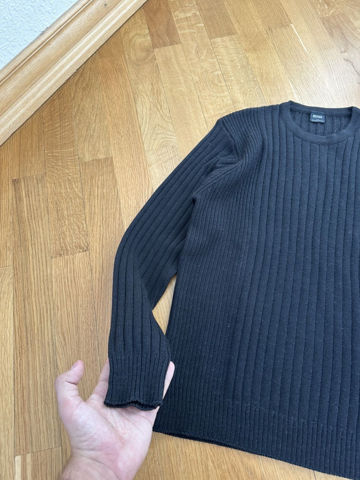 Hugo Boss Vintage Hugo Boss Knit Sweater Merinos Extrafine Made Italy Size US M / EU 48-50 / 2 - 7 Thumbnail