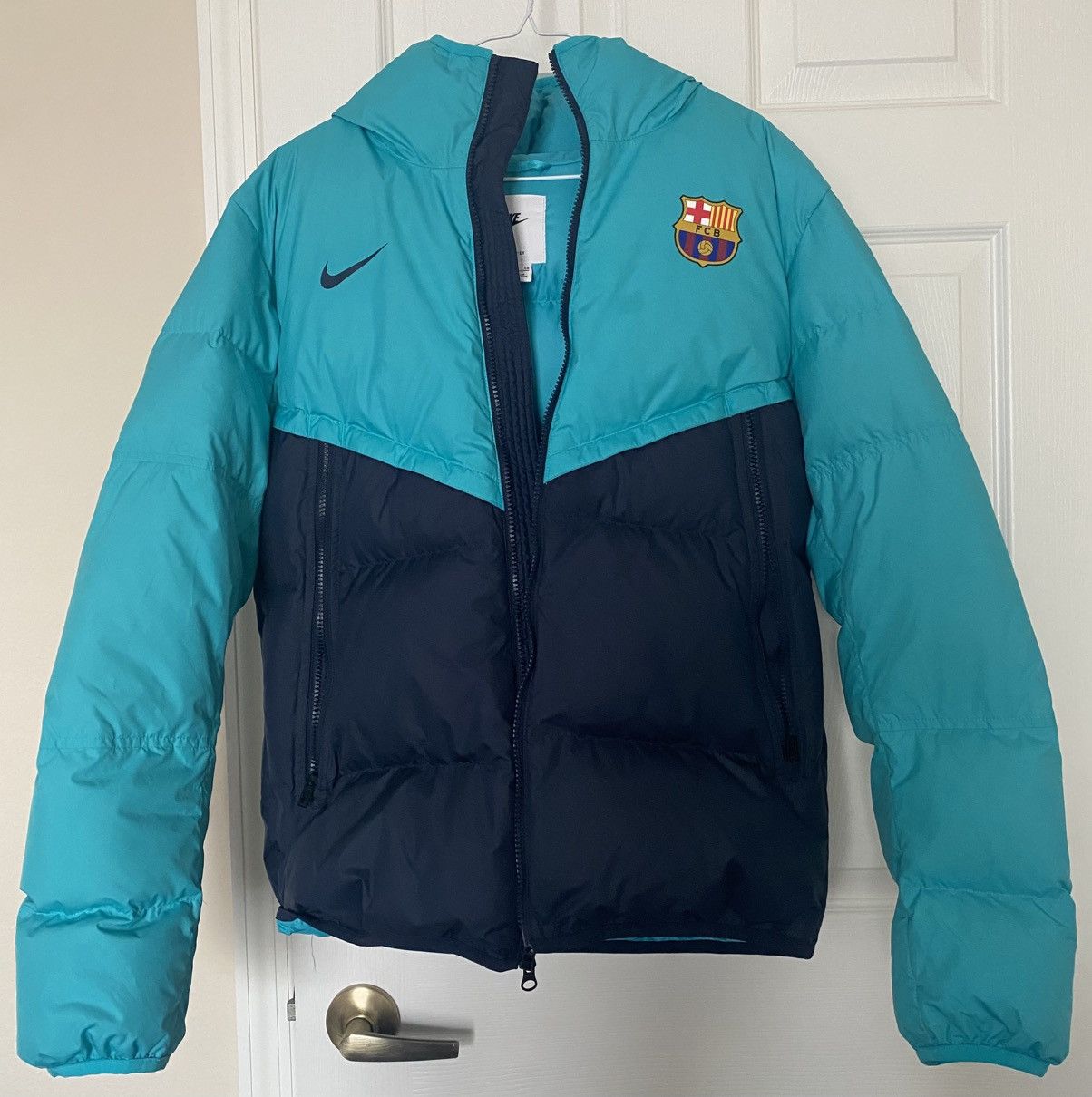Nike Fc Barcelona Nike Puffer Jacket Size Small Size US S / EU 44-46 / 1 - 1 Thumbnail