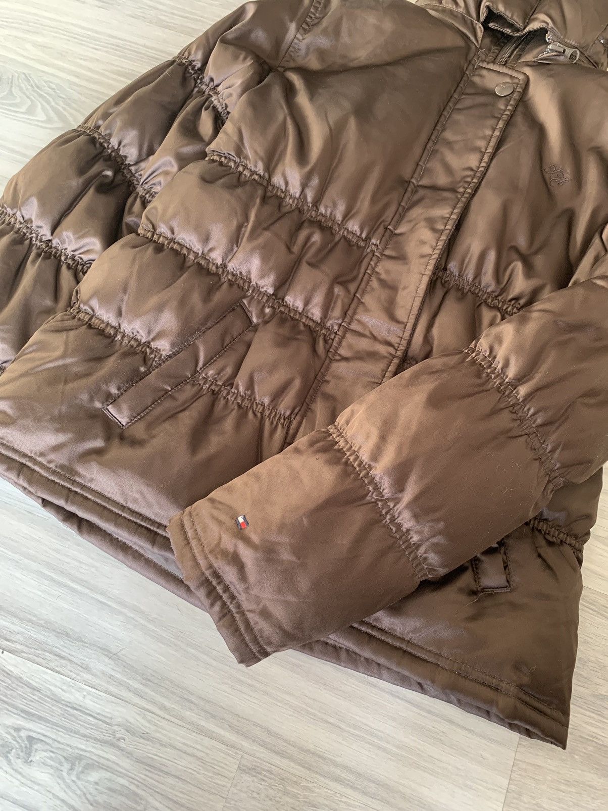 Japanese Brand Tommy Hilfiger Y2K vintage Faux Fur Down Jacket LGB styled Size M / US 6-8 / IT 42-44 - 5 Thumbnail