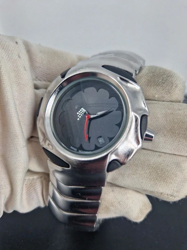 Y2K Retro Stainless Steel Blade Style Watch Black Dial