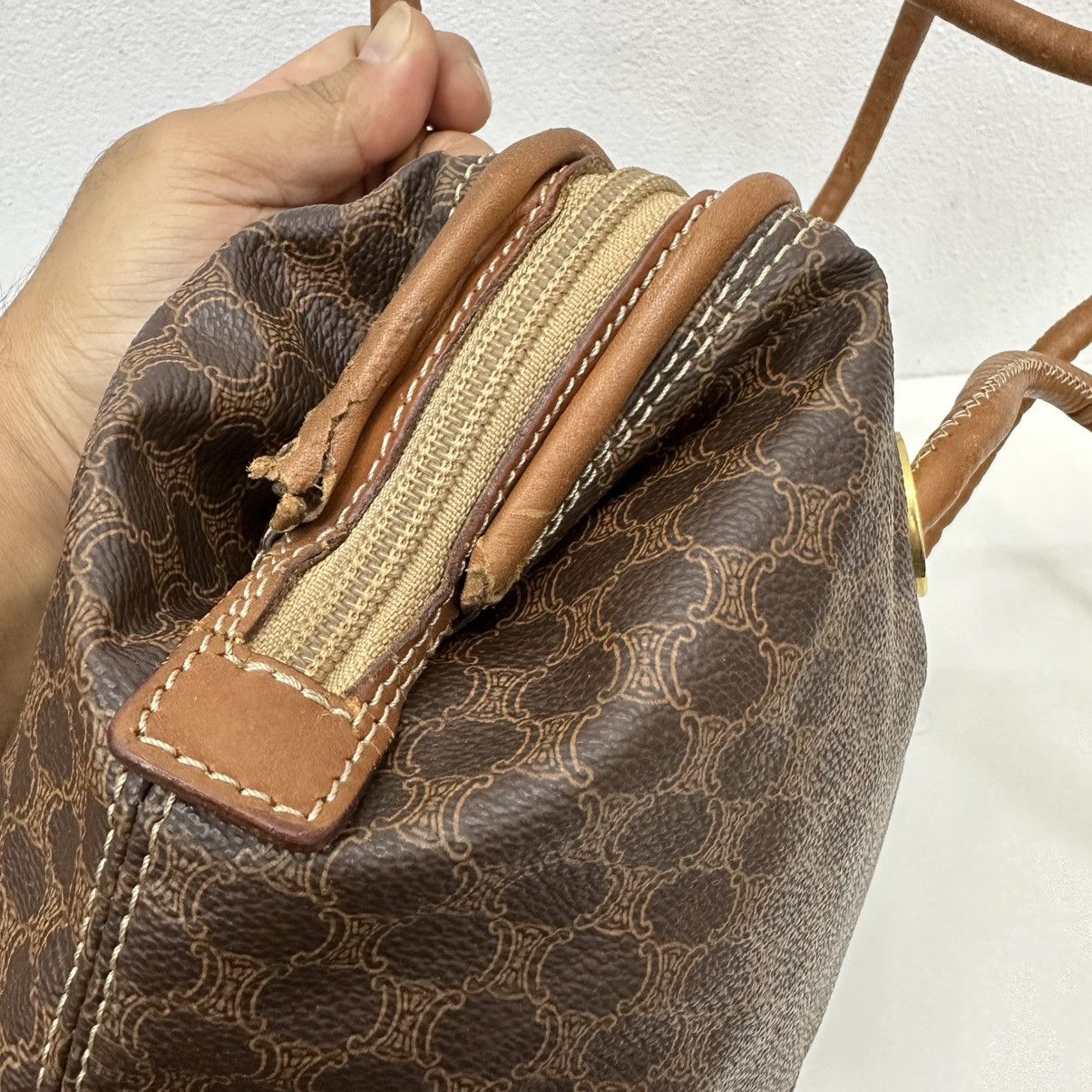 Celine ‼️YES‼️ AUTH. CELINE MACADAM SCHULTERTASCHE SHOULDER LONG BAG Size ONE SIZE - 9 Thumbnail