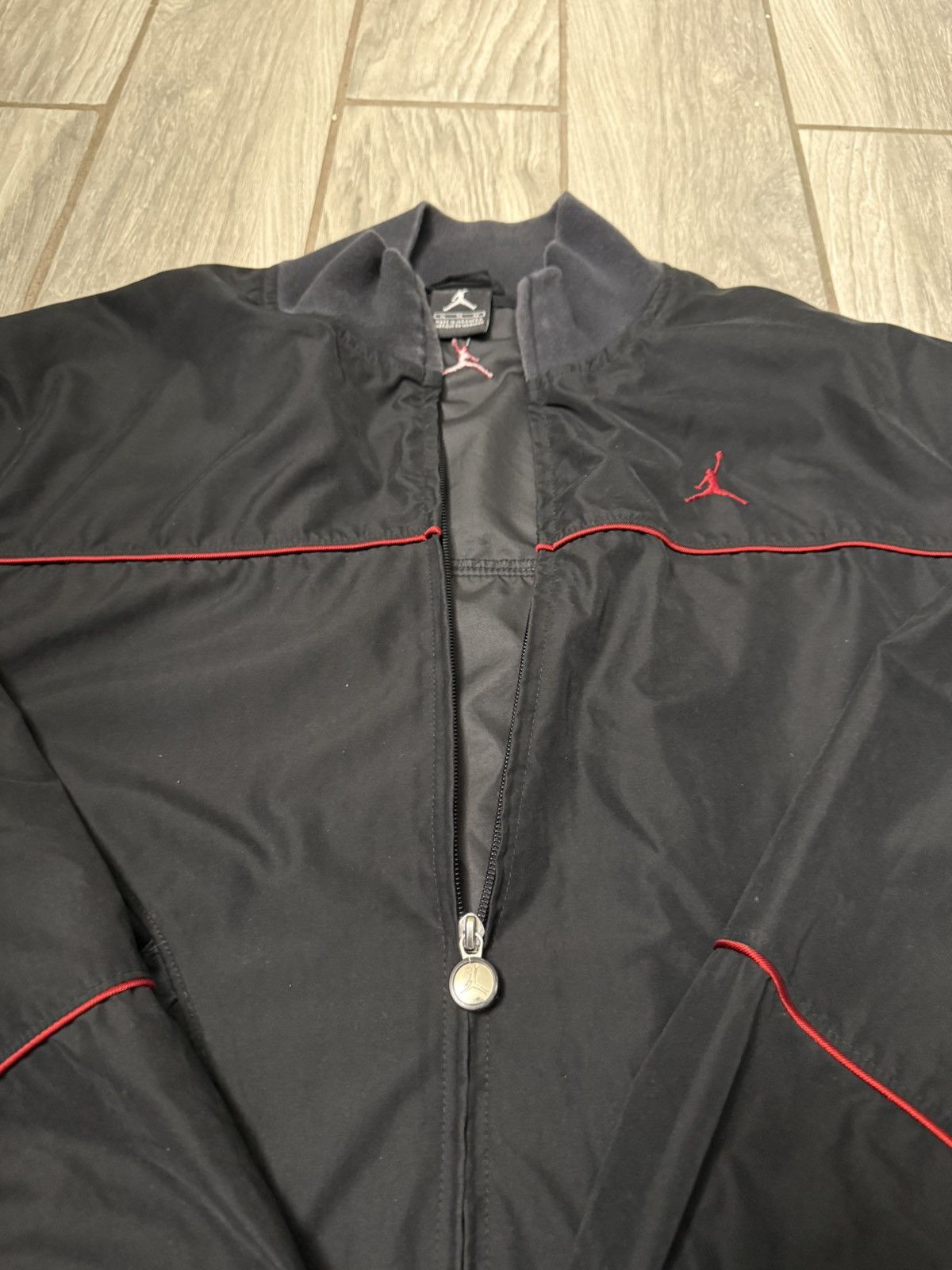 Jordan Brand Vintage 2000’s Jordan Casual Full Zip-Up Jacket Black/Red Size US XL / EU 56 / 4 - 2 Thumbnail