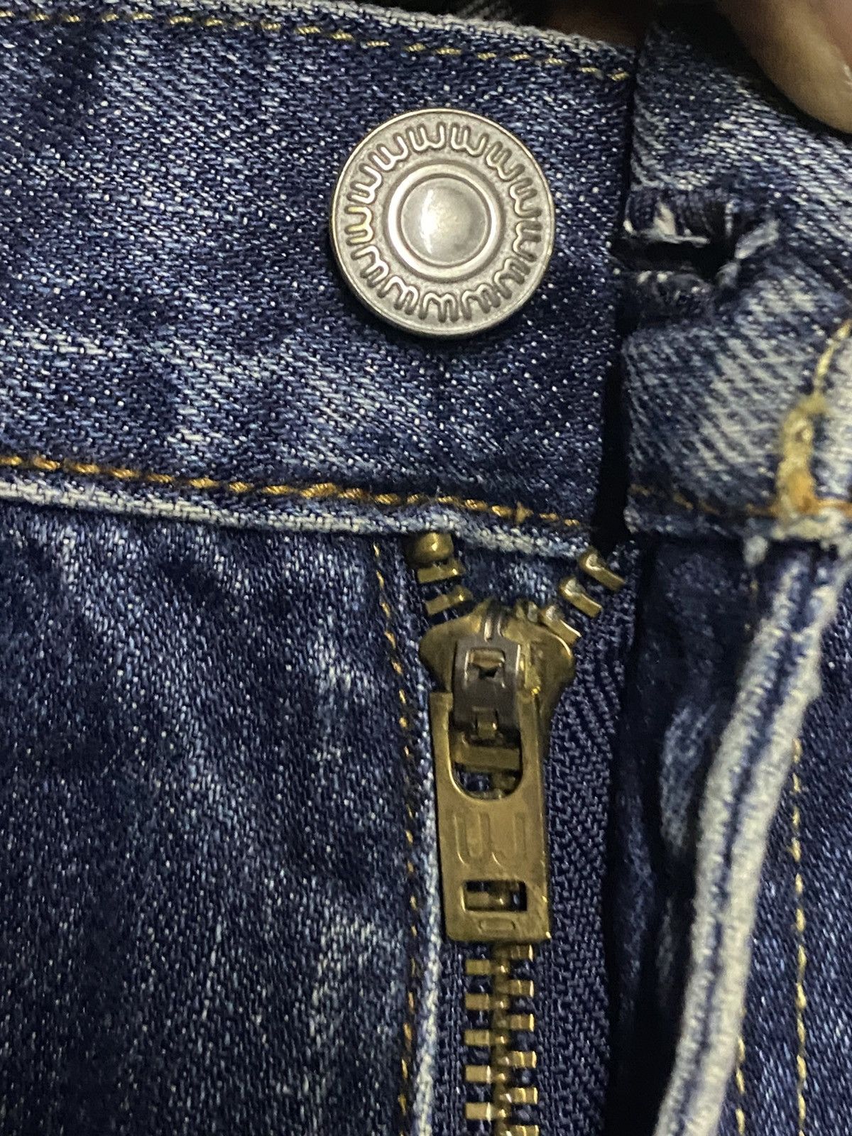 Uniqlo Vintage Japanese Uniqlo Faded Wash Destroy Slim Jeans Size US 30 / EU 46 - 9 Thumbnail