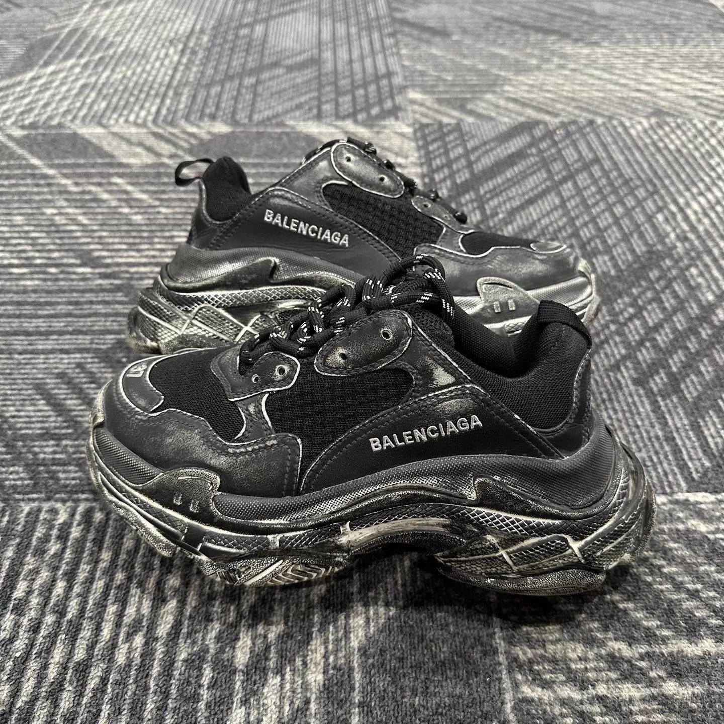 Balenciaga Balenciaga Triple S Distressed 99 New 37 Size US 6.5 / IT 36.5 - 4 Thumbnail