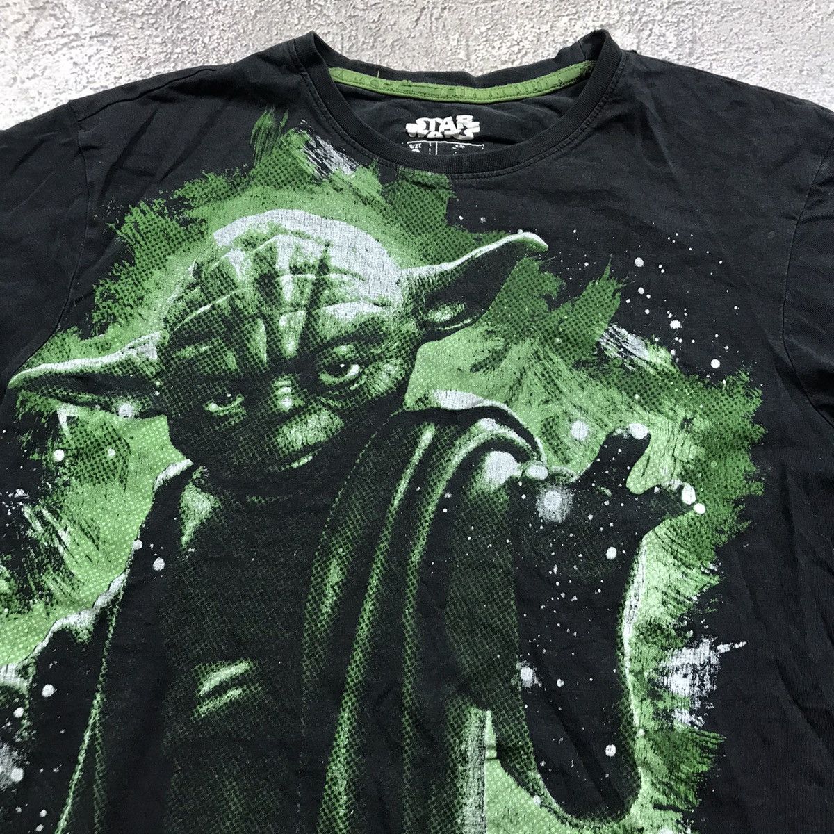 Star Wars VINTAGE OVERPINT YODA BIG LOGO TEE STAR WARS MOVIE 90s Size US S / EU 44-46 / 1 - 3 Thumbnail
