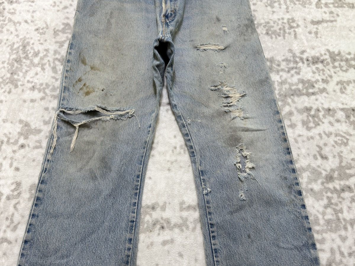 Levi's Vintage Levi’s 517 Thrashed Distressed Slightly Flare Denim Size US 32 / EU 48 - 6 Thumbnail