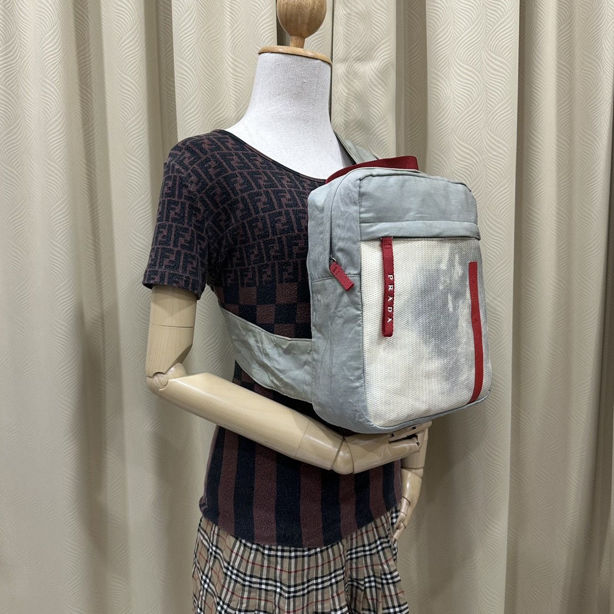 Prada PRADA SPORT 1999 LINEA ROSSA SLING BACKPACK BAG Size ONE SIZE - 3 Thumbnail