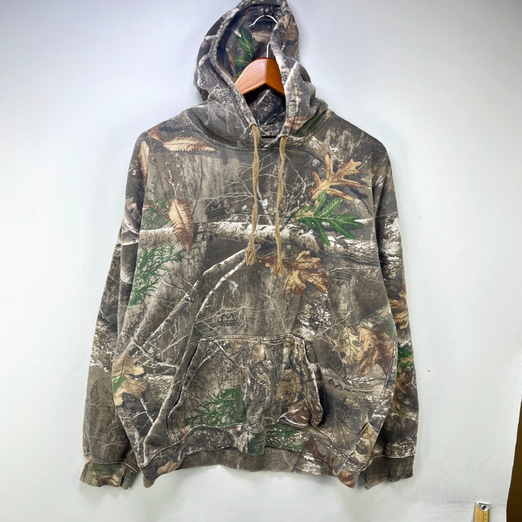 Vintage VINTAGE Real Tree Camo Hoodie XL 2XL Men Green Pullover Sweatshirt Shirt サイズ? Size US XL / EU 56 / 4 - 2 Thumbnail