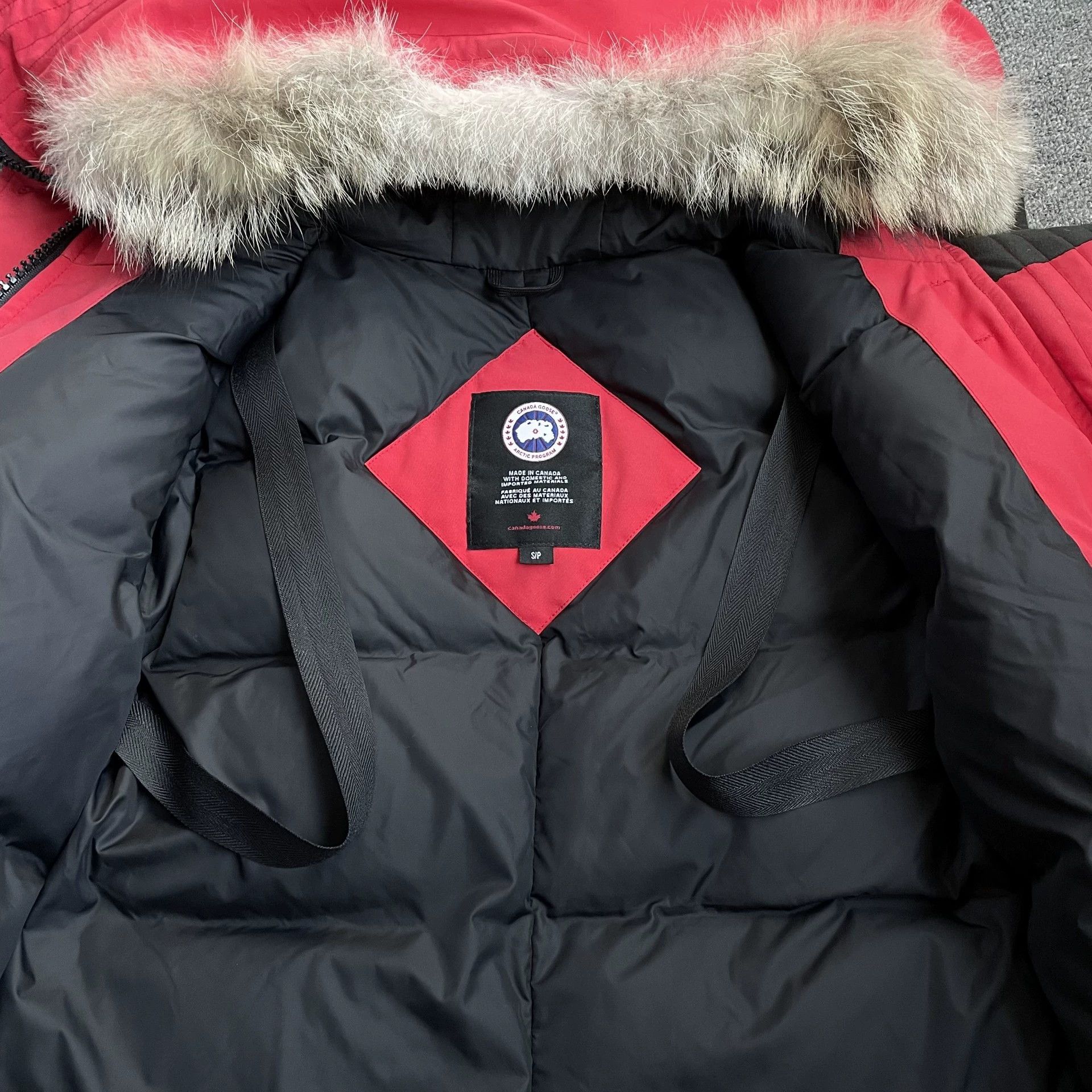 Canada Goose Canada Goose Rossclair Women's Red S 98 New Mid-Length Parka Size S / US 4 / IT 40 - 5 Thumbnail