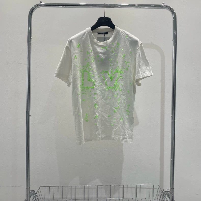Louis Vuitton Louis Vuitton Airplane logo short sleeve Size US L / EU 52-54 / 3 - 2 Thumbnail