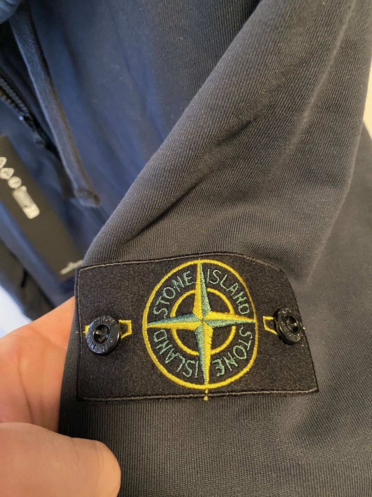 Stone Island new stone island sweat jacket hoodie size L Size US L / EU 52-54 / 3 - 3 Thumbnail
