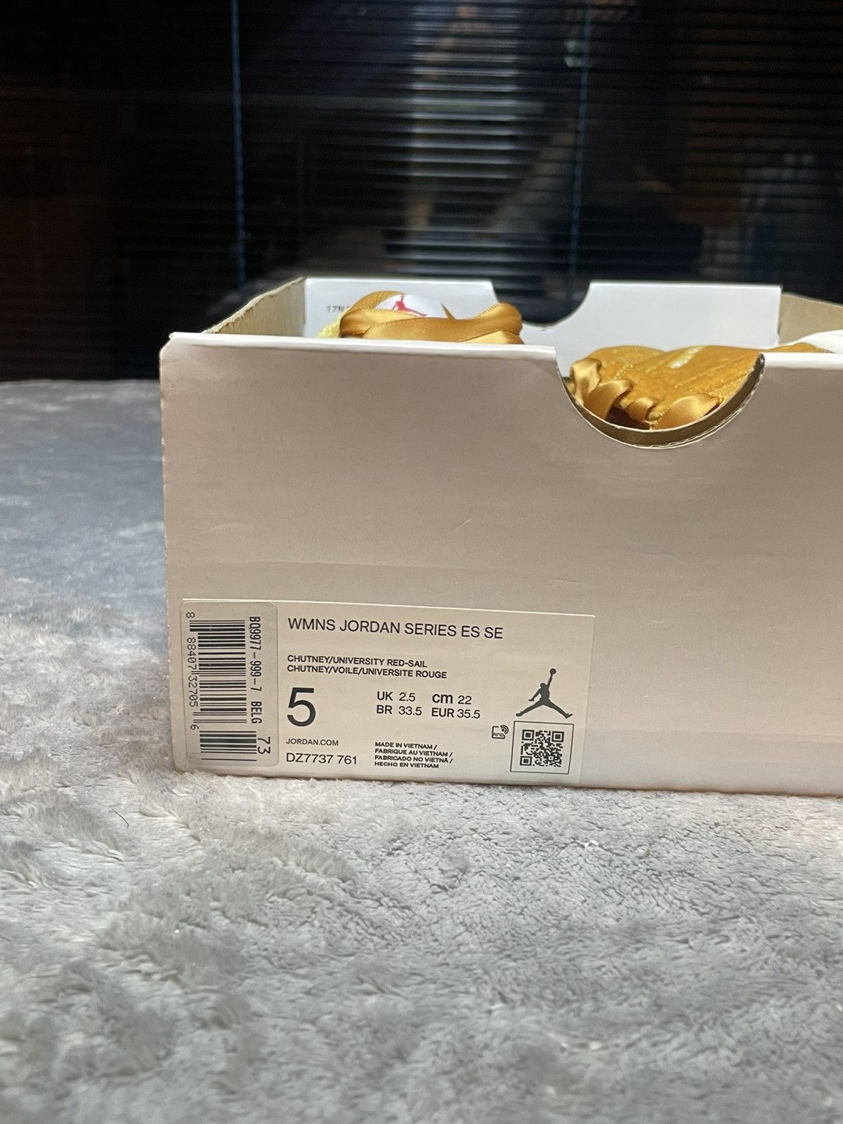 Nike Jordan series es se Size US 5 / IT 35 - 9 Thumbnail