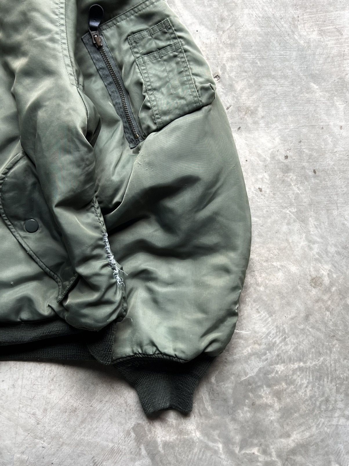Vintage Vintage 90s Distressed Flying Bomber Jacket Size US M / EU 48-50 / 2 - 6 Thumbnail