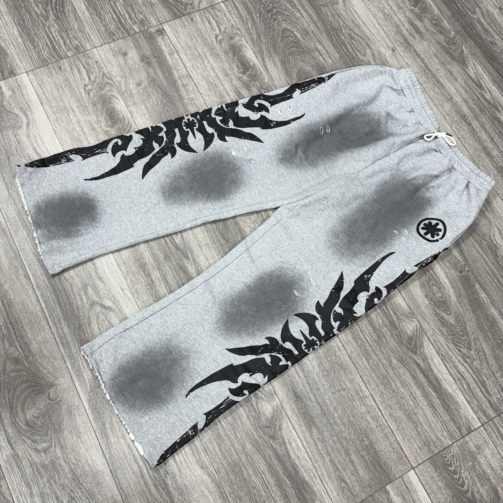 LOSTSHDWS Lost Shdws Distressed Complexcon Exclusive Sweatpants | NEW! Size US 33 - 4 Thumbnail