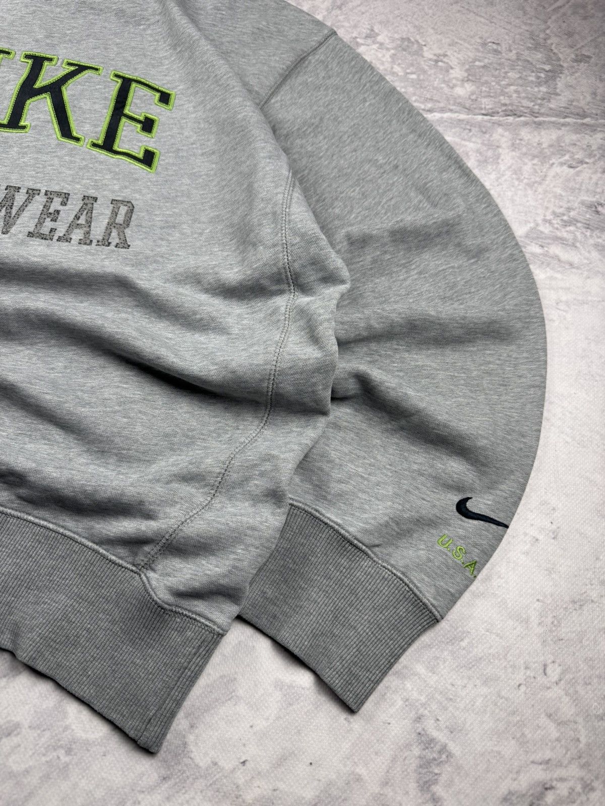 Nike × Vintage NIKE VINTAGE CENTER LOGO OVERSIZE BOXY SWEATSHIRT Size US XL / EU 56 / 4 - 4 Thumbnail