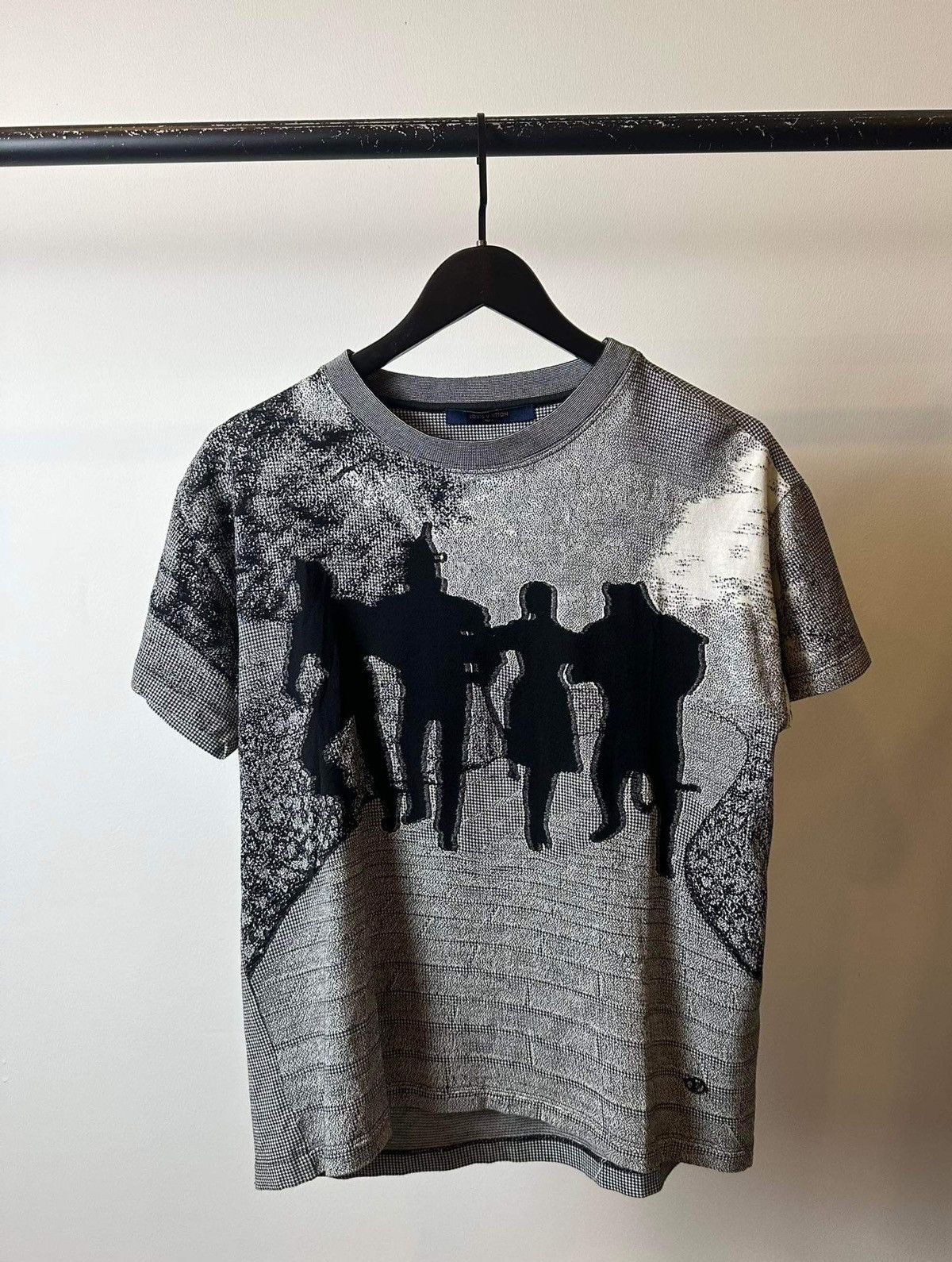 Louis Vuitton LOUIS VUITTON T SHIRT Size US XS / EU 42 / 0 - 1 Thumbnail