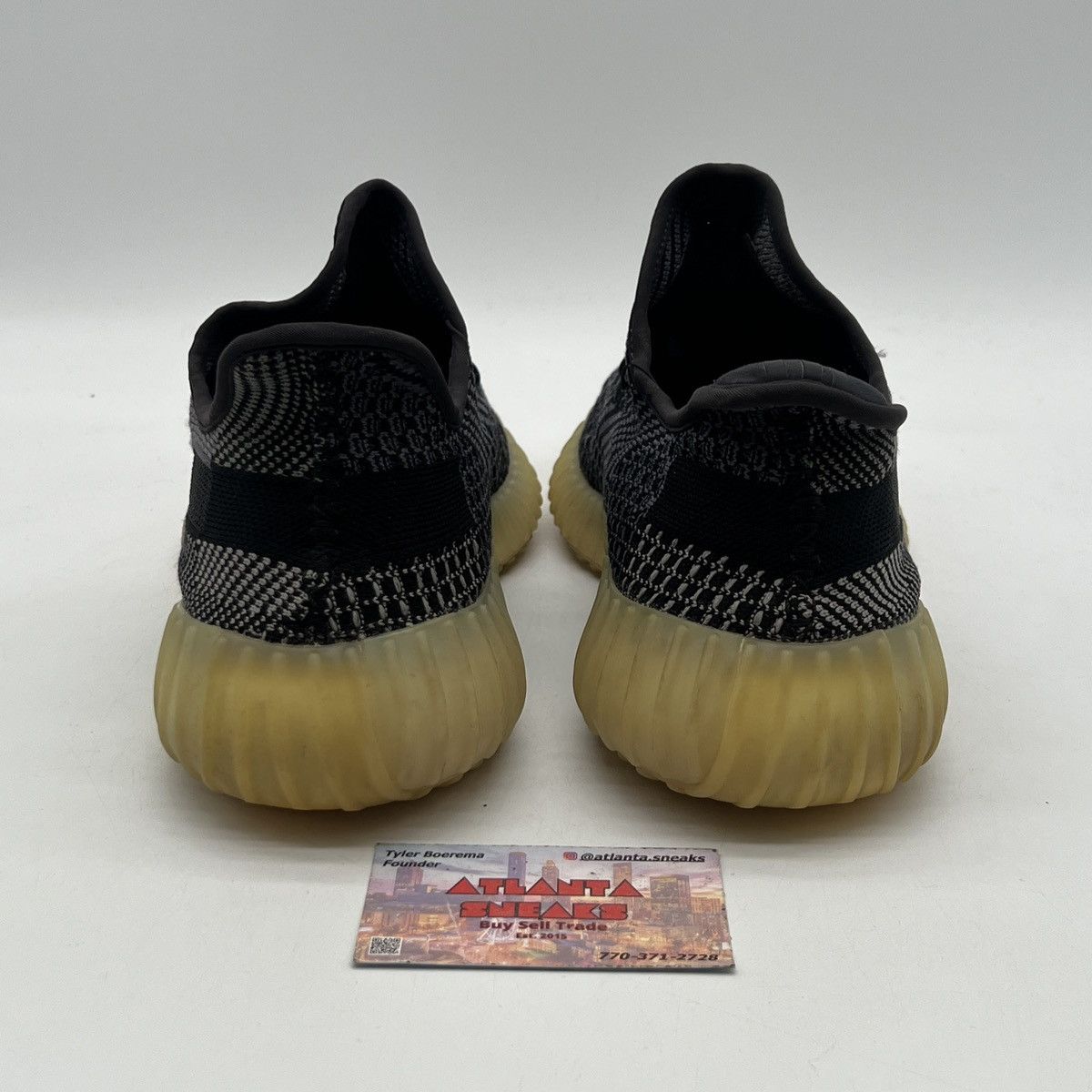 Adidas Yeezy boost 350 Carbon Size US 11.5 / EU 44-45 - 3 Thumbnail