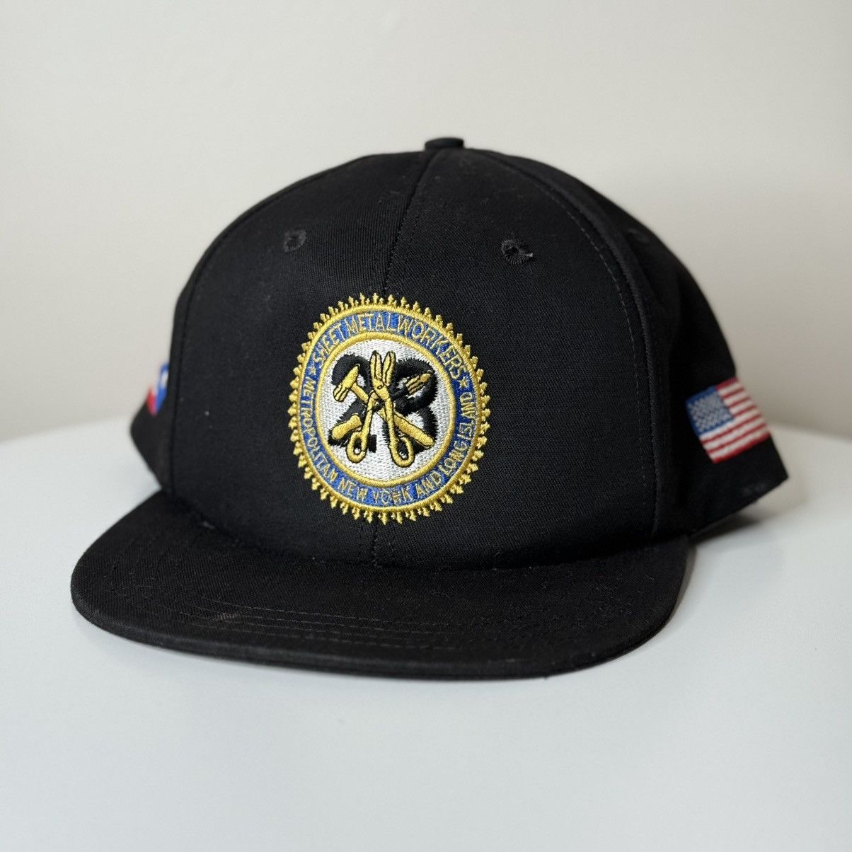Vintage Vintage Black Snapback Cap With Gold Badge – Union Workers Size ONE SIZE - 1 Thumbnail