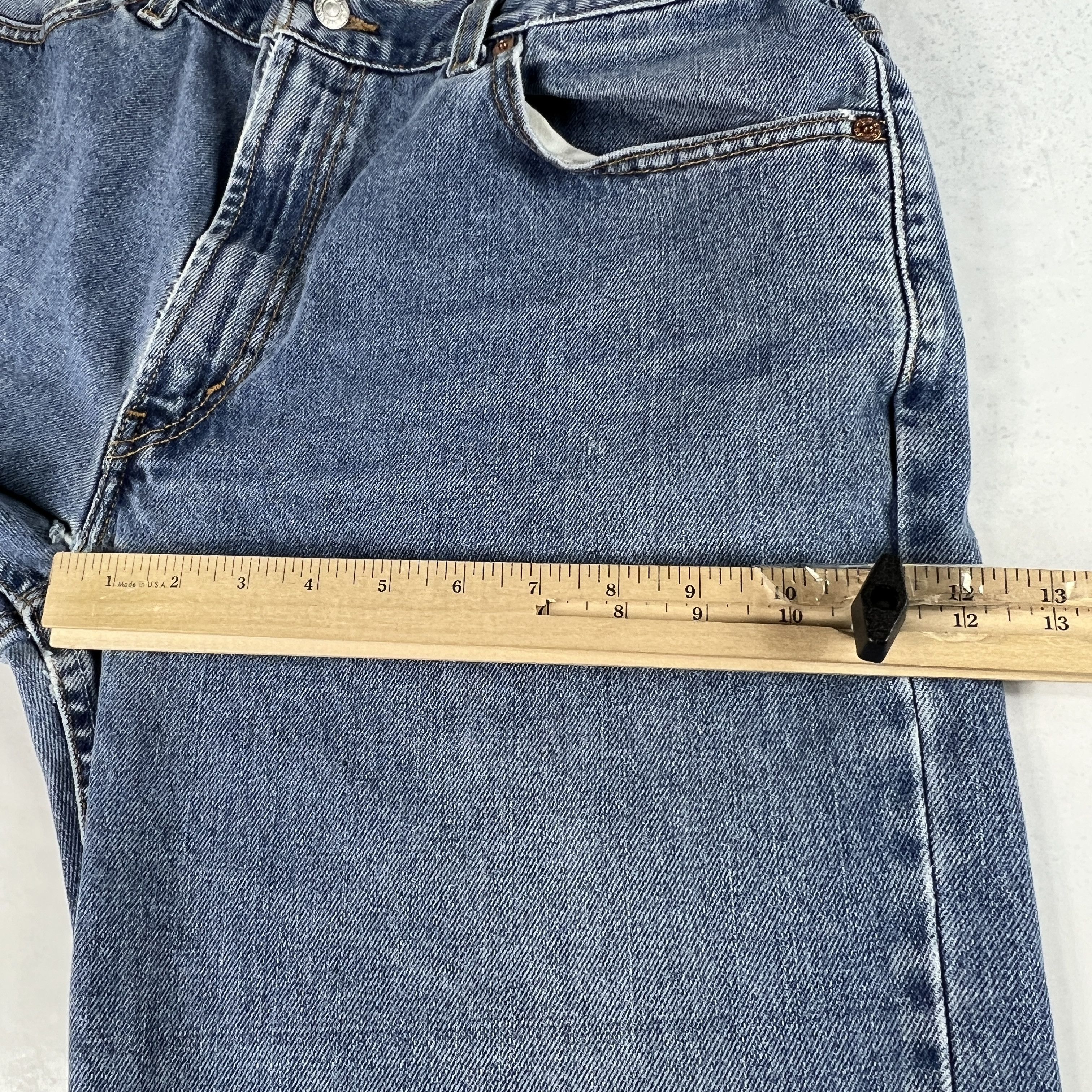 Levi's × Vintage Y2K Levi's Jeans 550 Relaxed Fit Blue Faded Cotton Denim Size US 35 - 21 Thumbnail