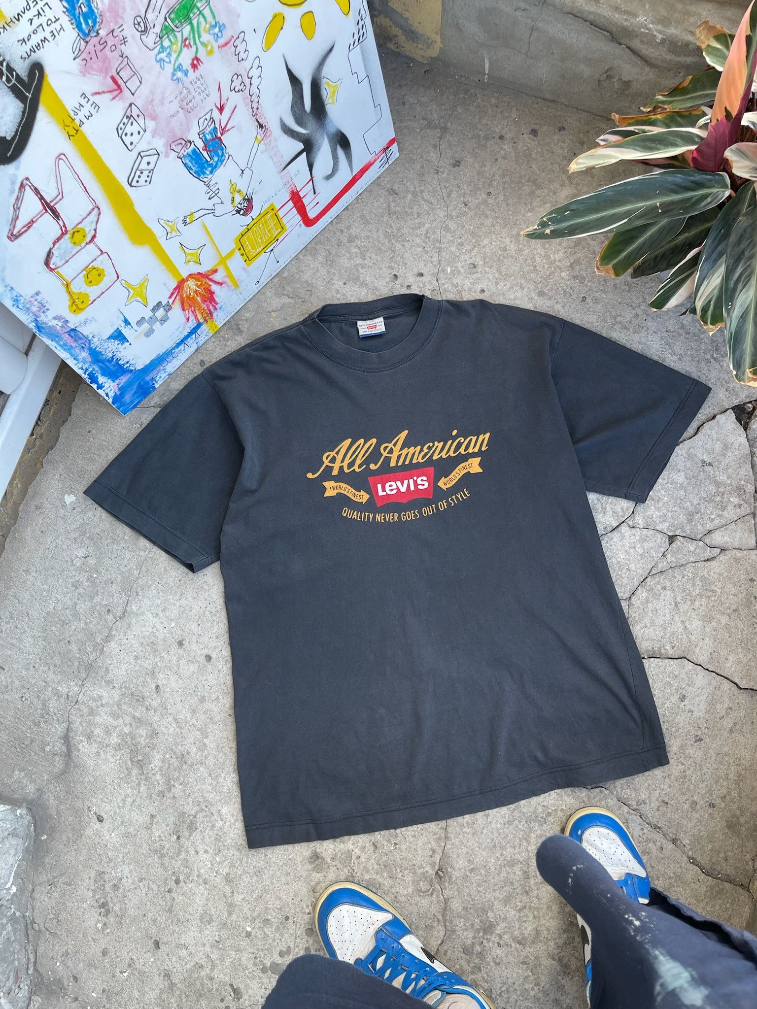 Levi's Vintage 80s-90s Levi’s 501 American T-shirt Size US XL / EU 56 / 4 - 2 Thumbnail
