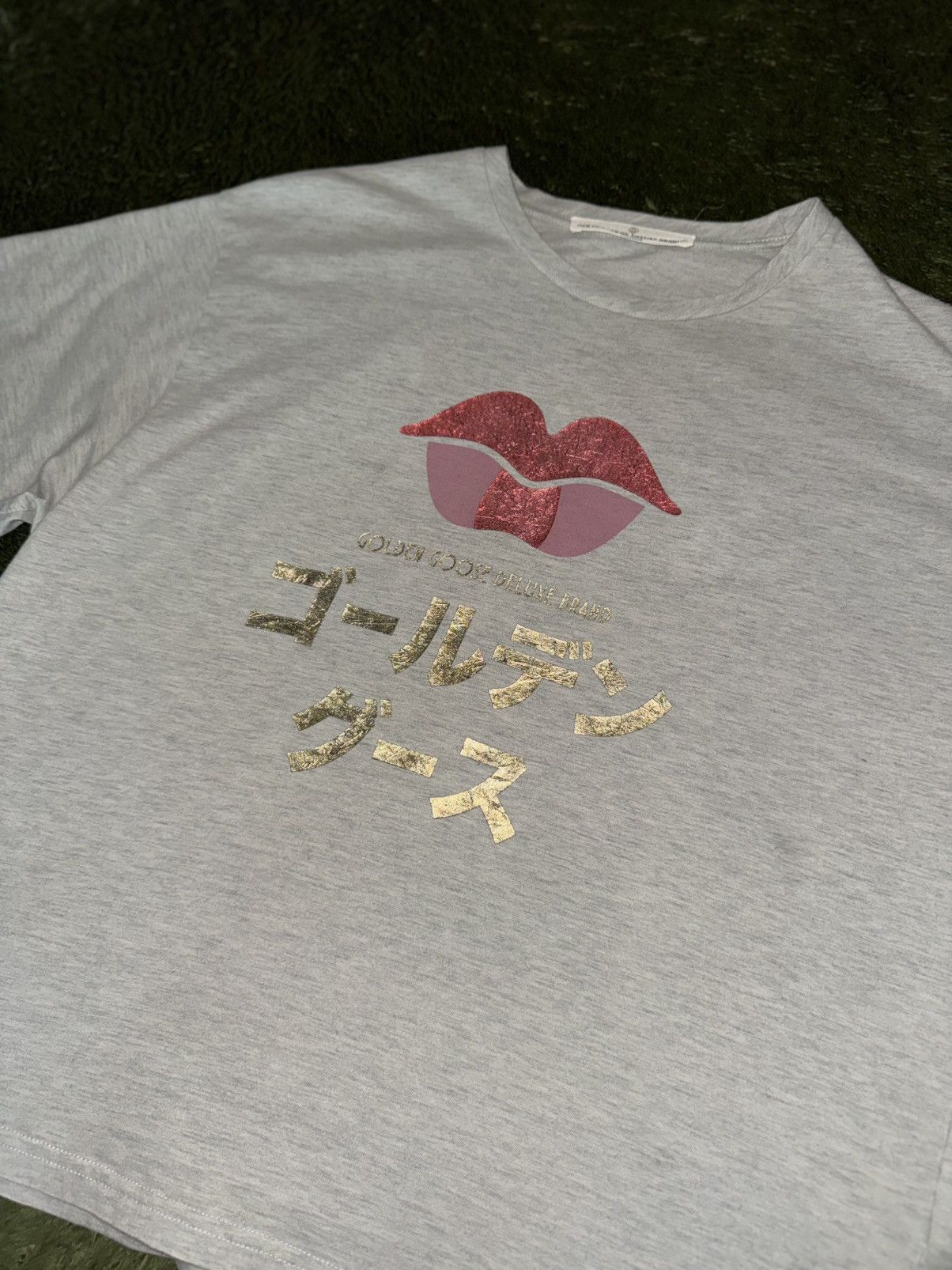 Golden Goose [S] Golden Goose 17SS Gold Foil Japanese Lettering T-Shirt Size S / US 4 / IT 40 - 2 Thumbnail