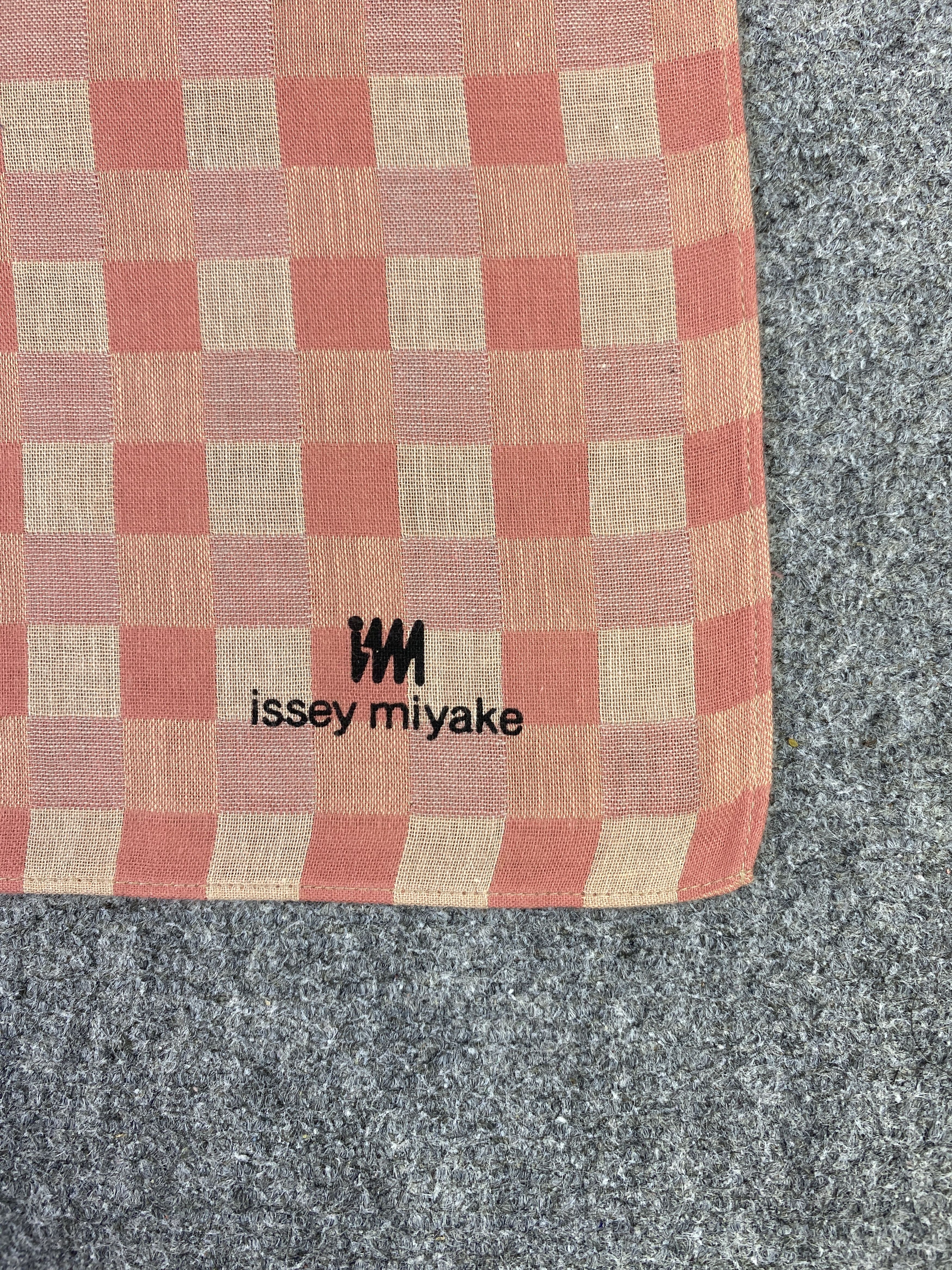 Issey Miyake Vintage Issey Miyake Handkerchief / Neckerchief KT0142 Size ONE SIZE - 5 Thumbnail