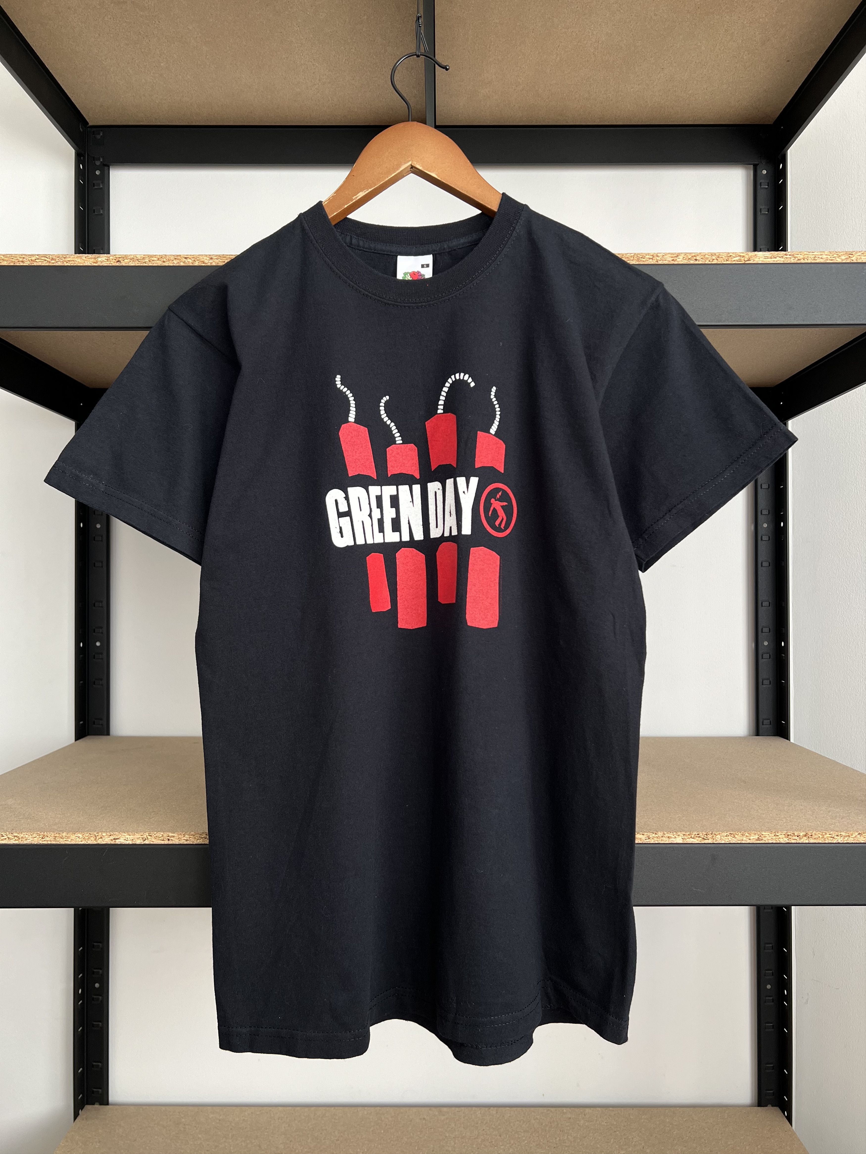 Band Tees Vintage 2005 Green Day American Idiot Black T-shirt Size US S / EU 44-46 / 1 - 3 Thumbnail