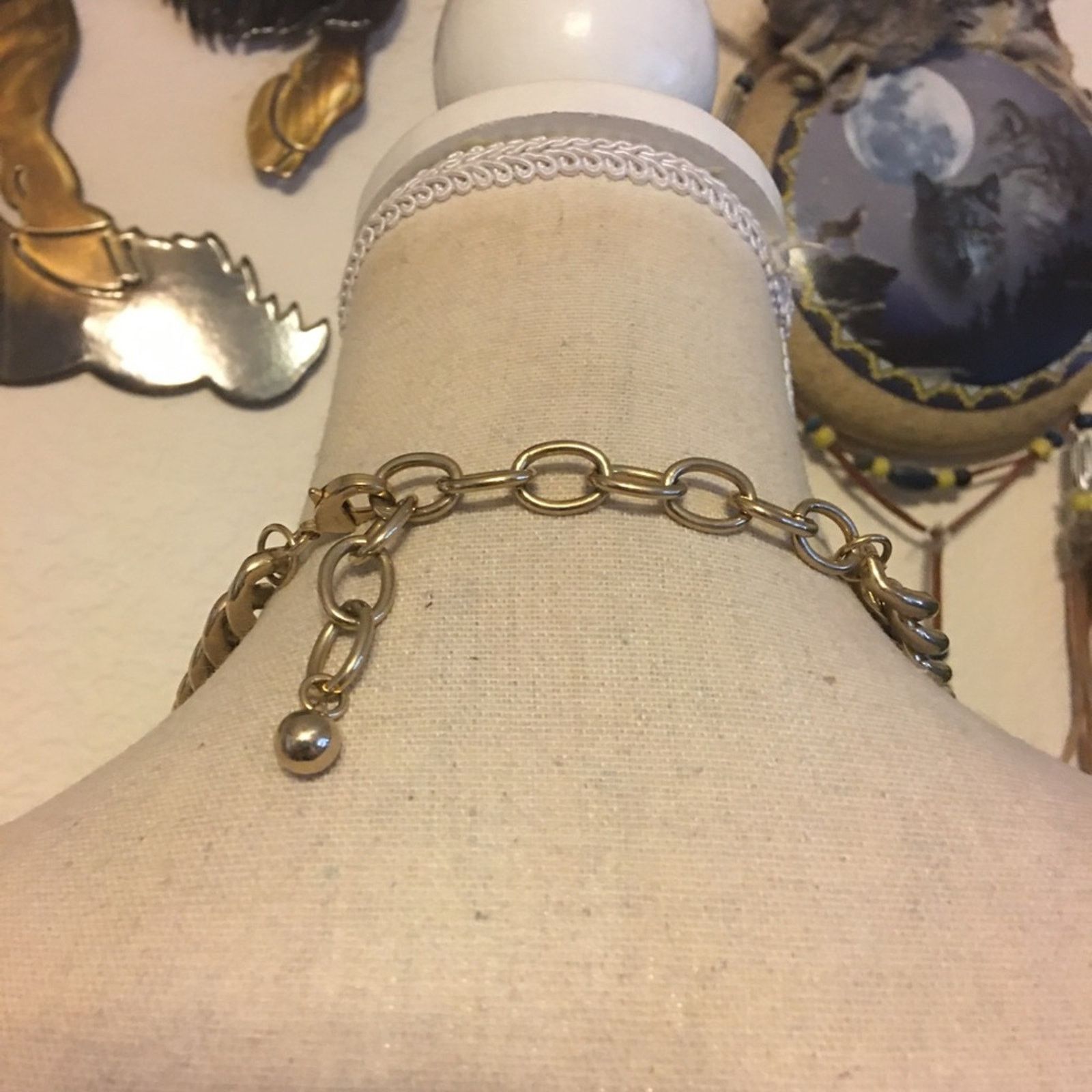 Jewelry Bold chunky gold chain pearl accent necklace Size ONE SIZE - 5 Thumbnail