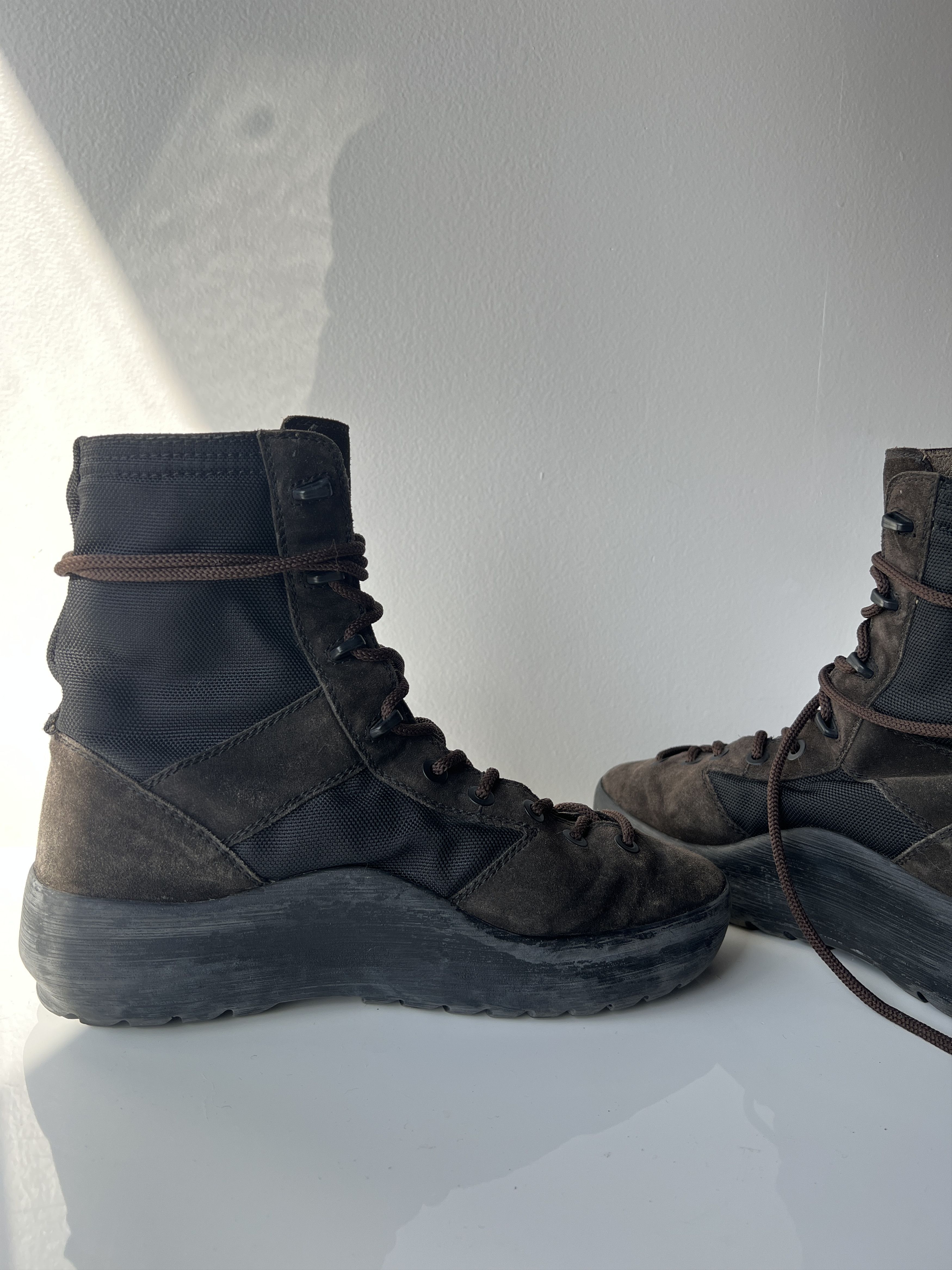 Kanye West YEEZY SAMPLE SEASON 3 COMBAT BOOTS FROM SHOW EXTREMELY RARE! Size US 9 / EU 42 - 16 Thumbnail