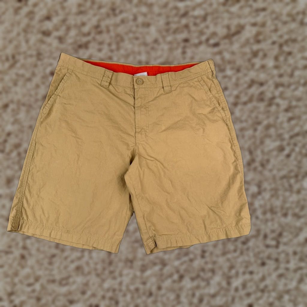 Vintage Columbia Men Shorts 38 Beige Chino 100% Cotton Zip Fly 38x10 Casual Travel Size US 38 / EU 54 - 1 Thumbnail