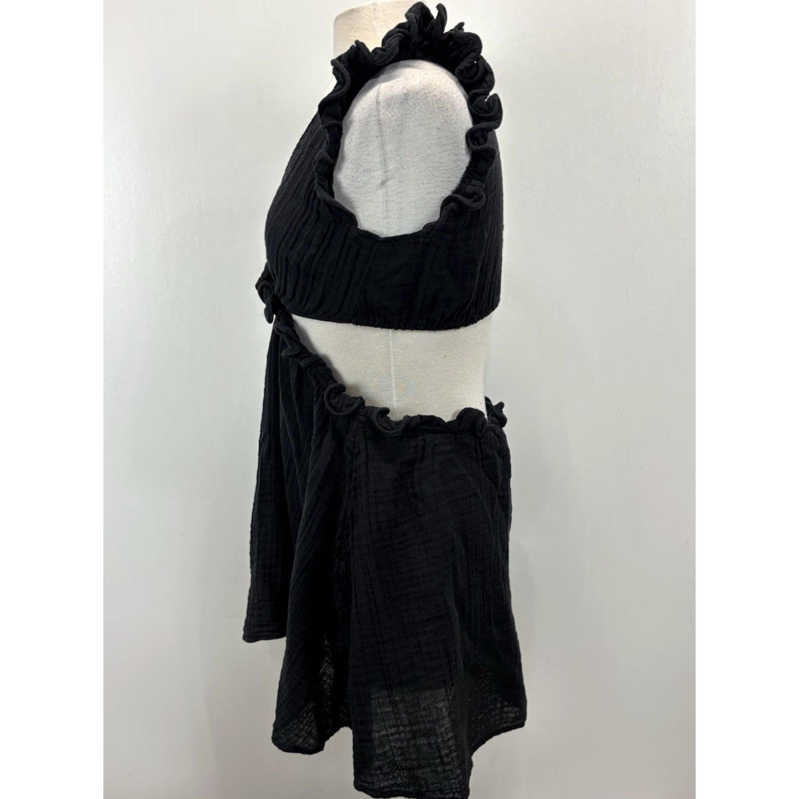 Anthropologie Anthropologie Mini Dress XS Black Gauze Flutter Straps Cutouts Casual Womens Size XS / US 0-2 / IT 36-38 - 2 Thumbnail