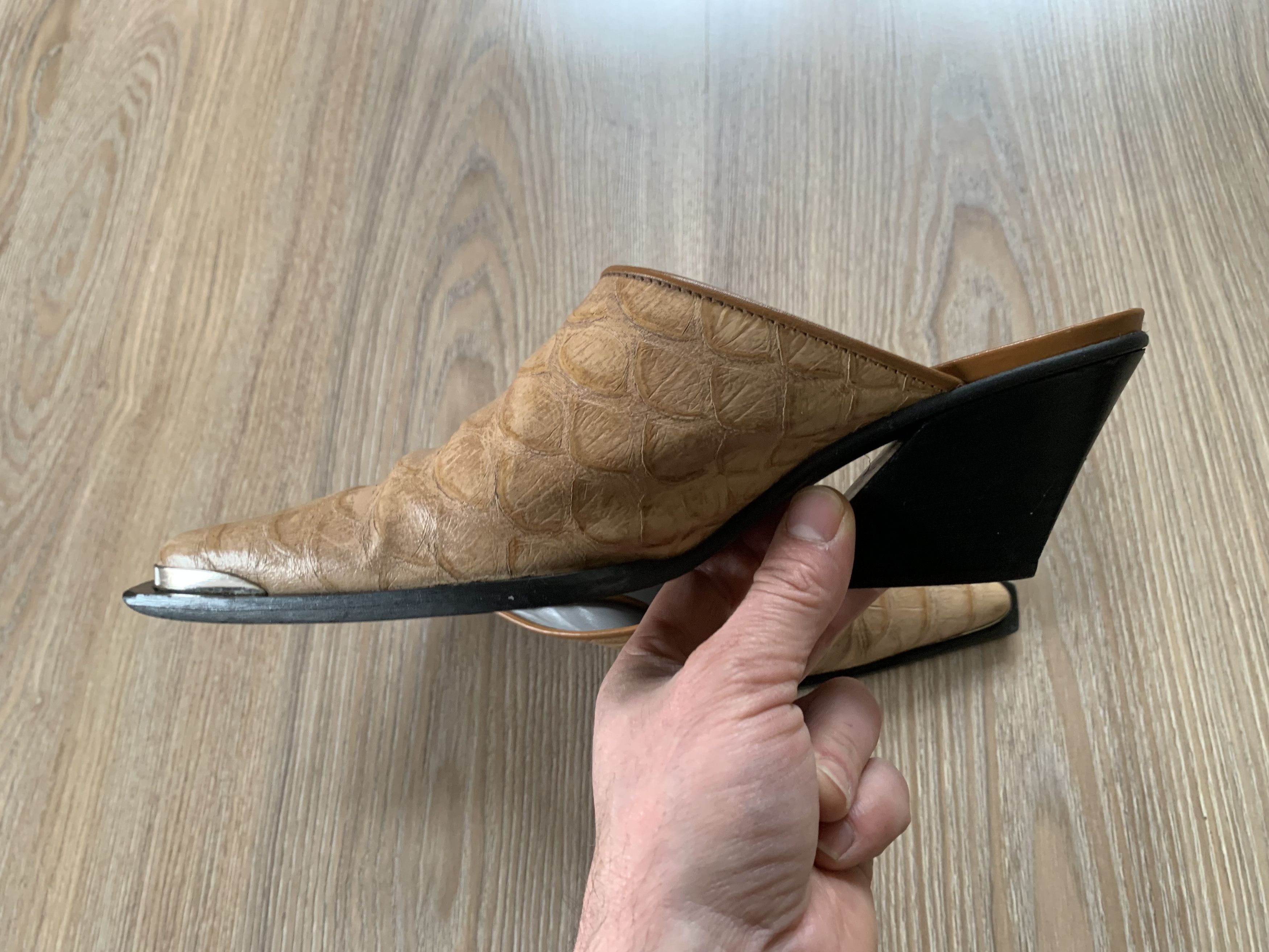 Handmade Women's Italian Leather Crocodile Alligator Skin Mule Size US 5 / IT 35 - 7 Thumbnail