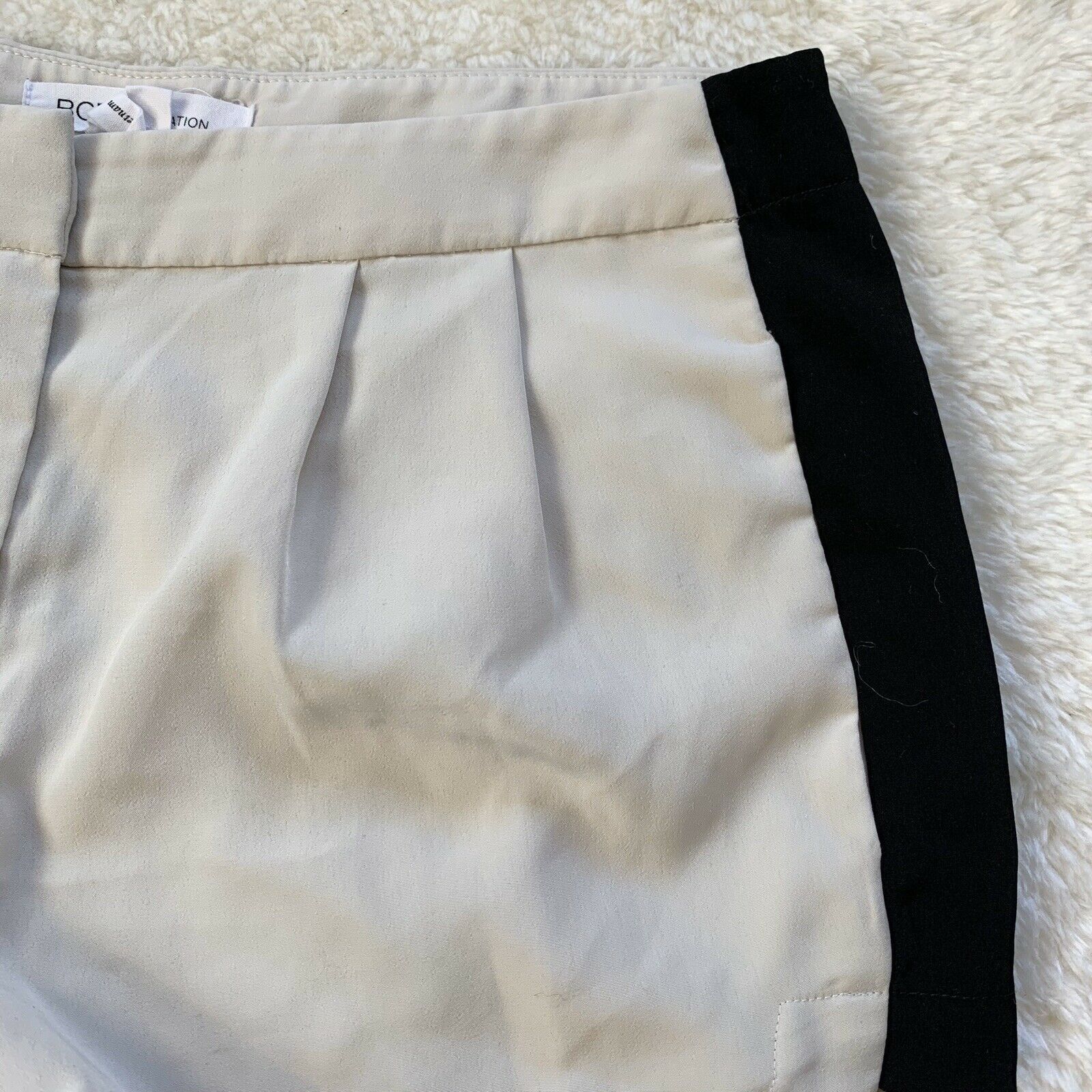 Bcbgmaxazria Bcbgeneration Side Racer Stripe Shorts Grey Beige Black 4 S Size 27" / US 4 / IT 40 - 2 Thumbnail