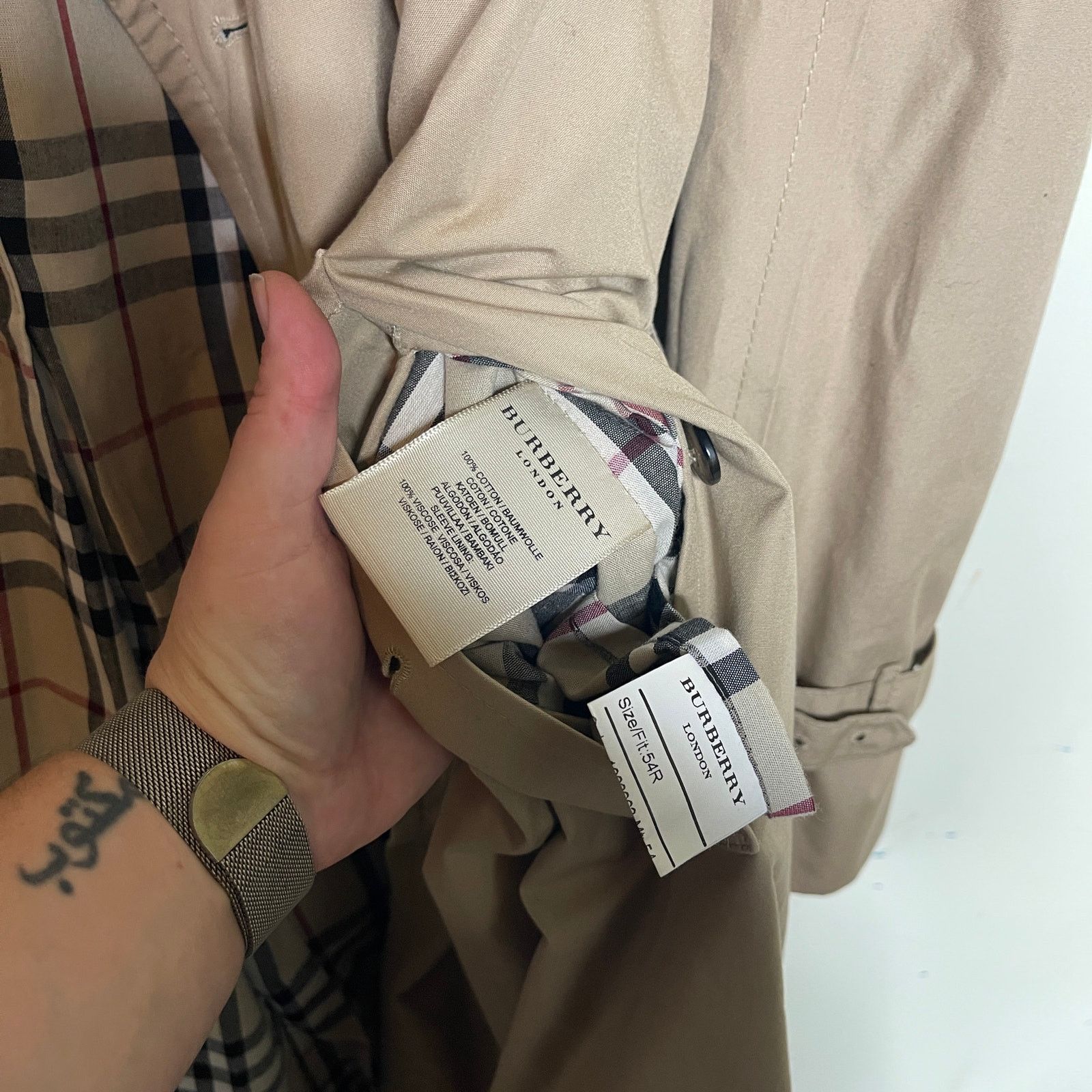 Burberry Burberry Classic Long tan Beige trench coat plaid lining Size US L / EU 52-54 / 3 - 17 Thumbnail