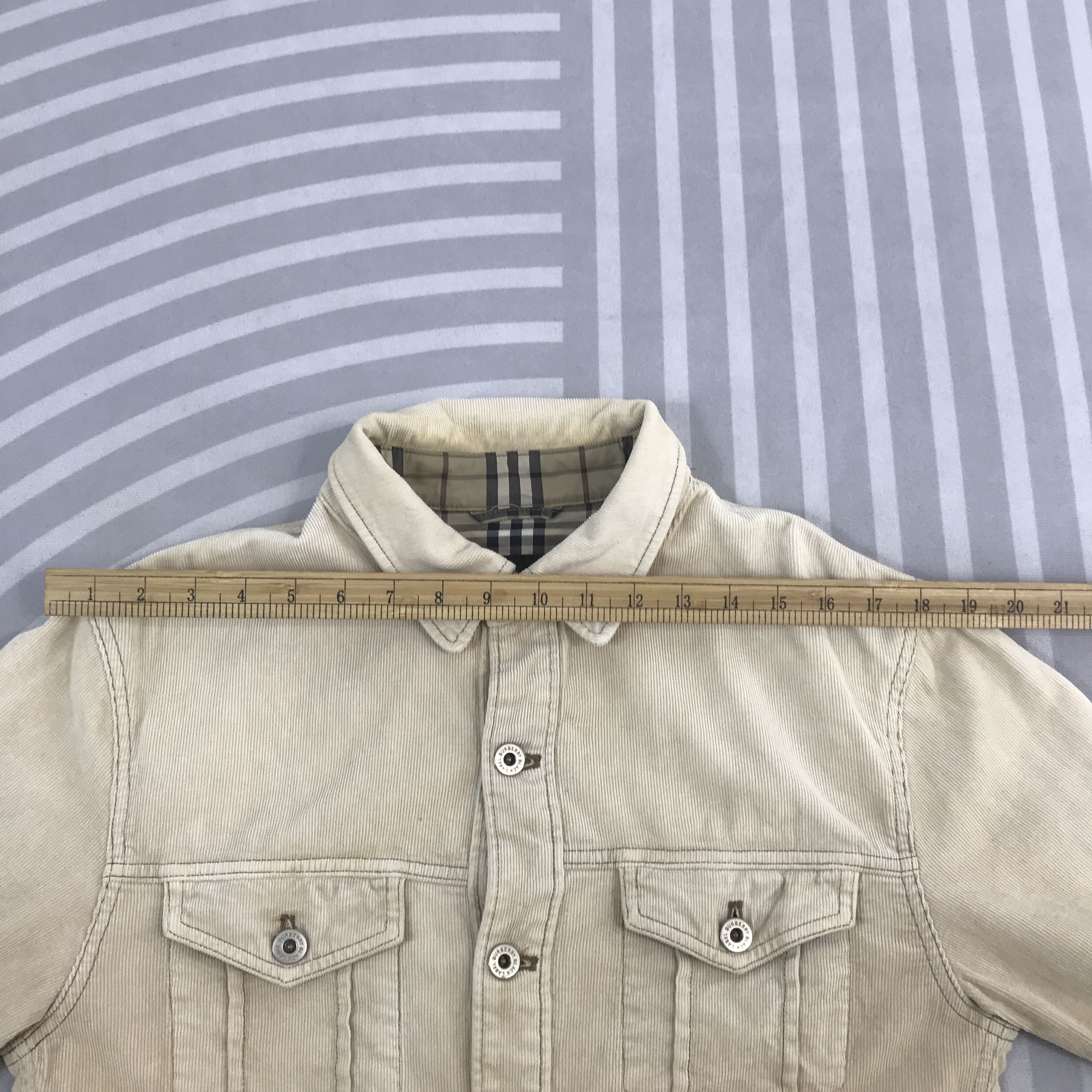 Burberry × Vintage Vintage Burberry corduroy Button up Jacket Size US M / EU 48-50 / 2 - 7 Thumbnail